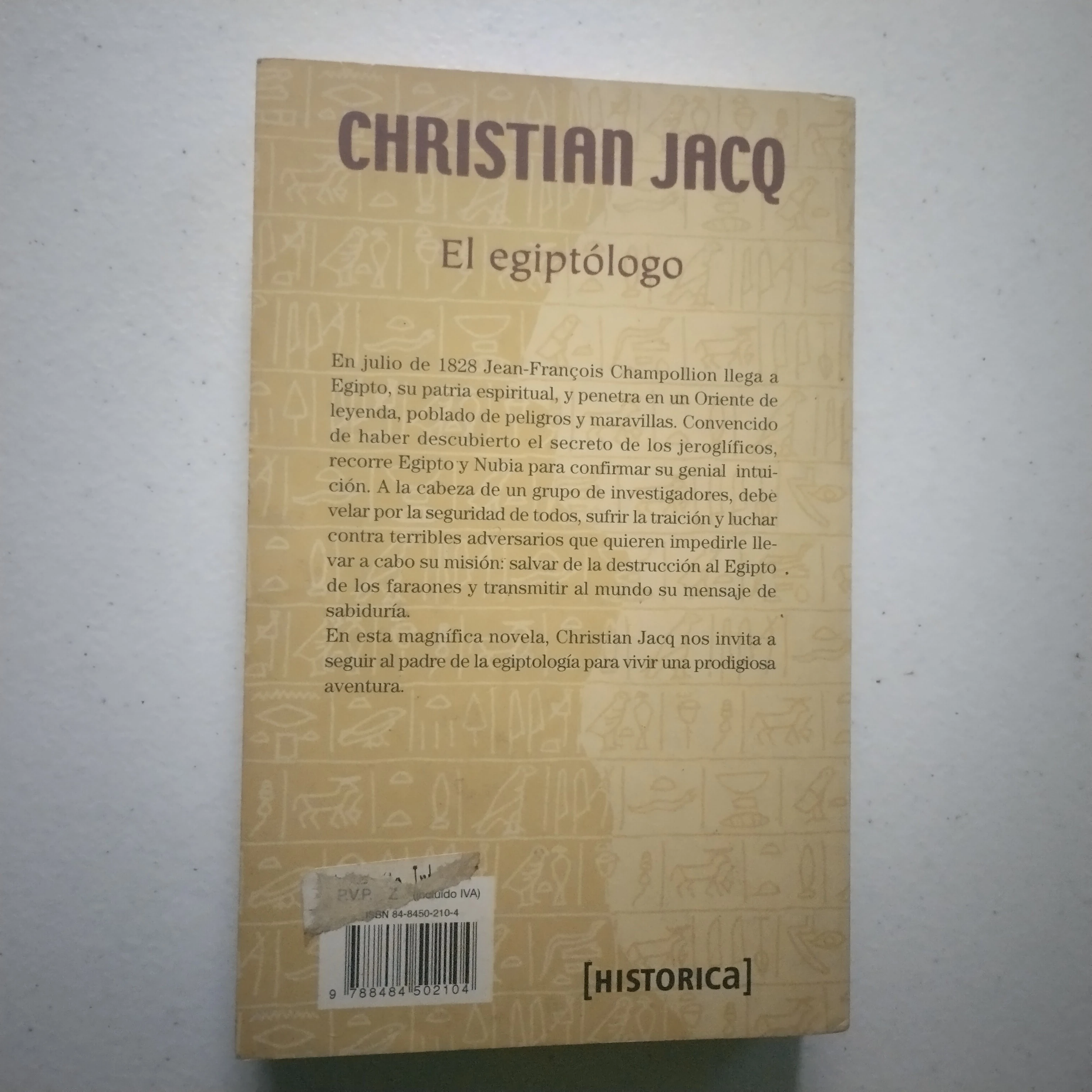 El egiptólogo, Christian Jacq, usado 2