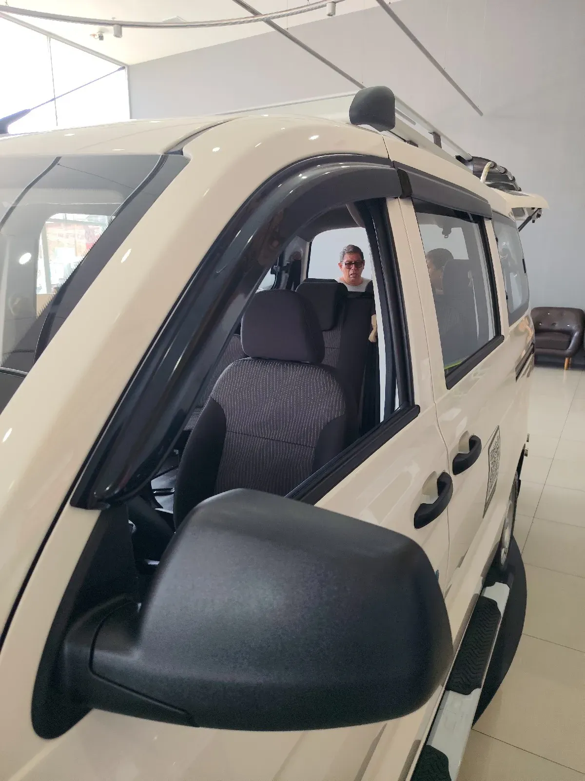 CHEVROLET N400 MOVE BASE GLP CON EQUIPAMIENTO  3