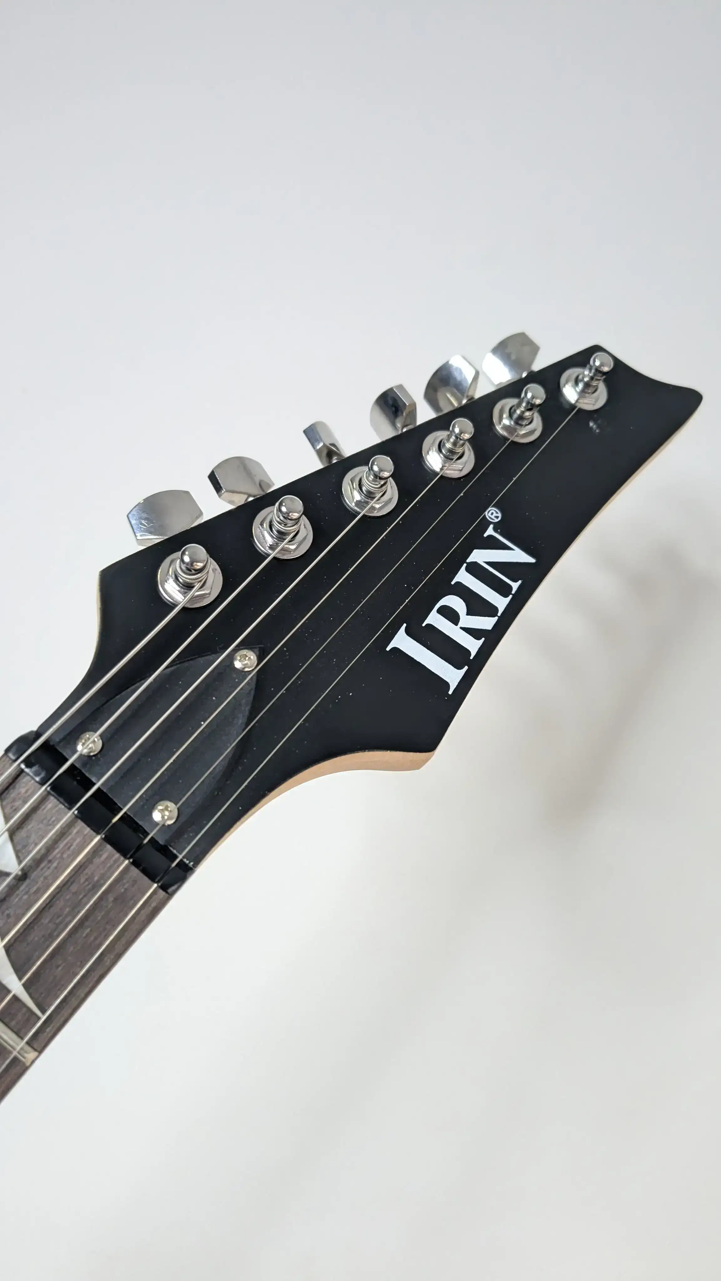 Guitarra Eléctrica IRIN HSH BLACKHAWK 3