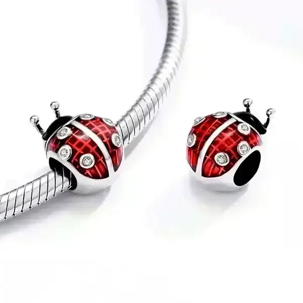 Charm Mariquita Roja y Rayas 2
