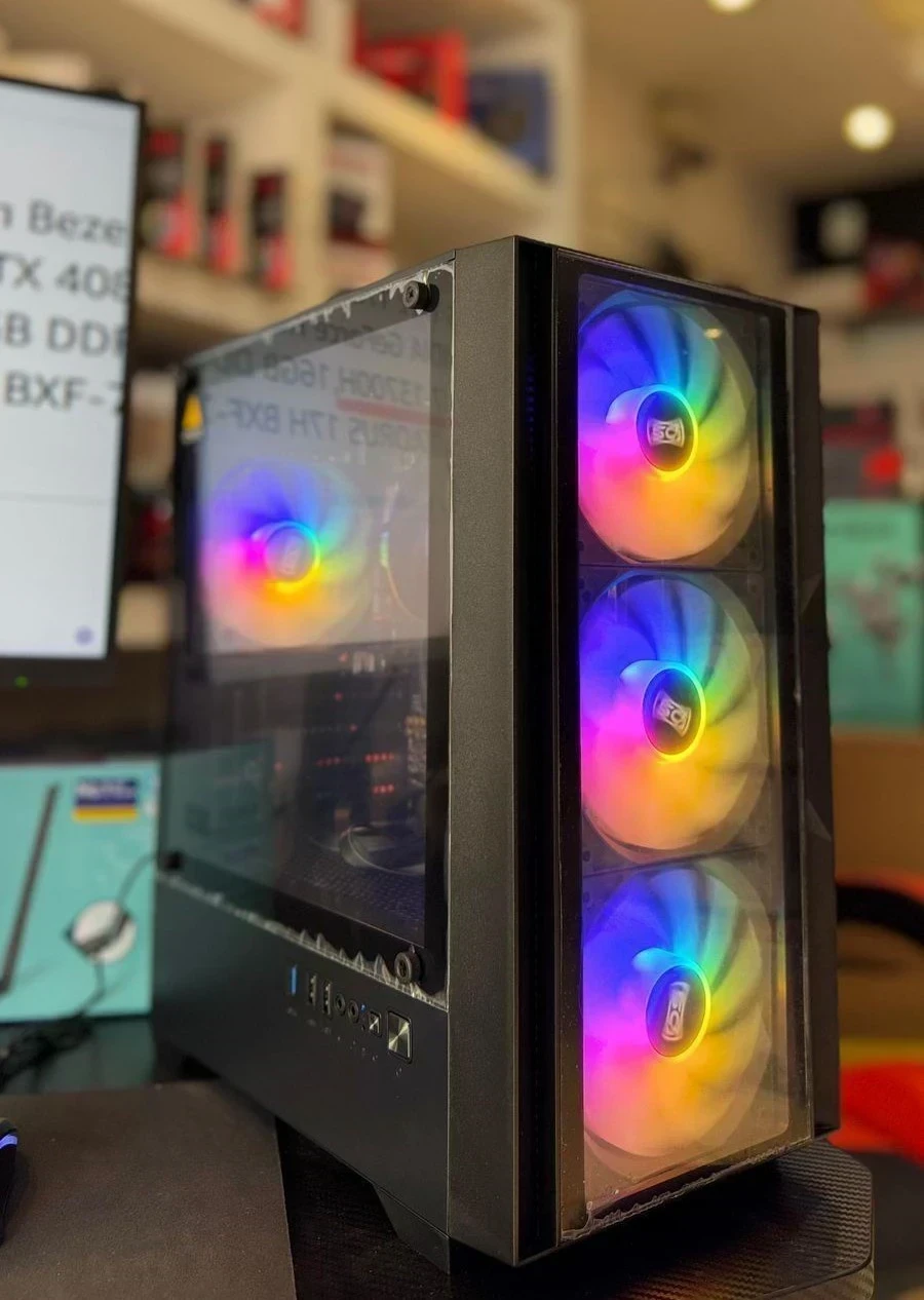 PC GAMER Ryzen 7 5700G