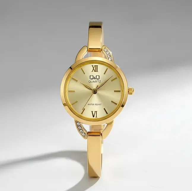 Reloj Q&Q Original Acero Tipo Joyita Dorado Fondo Dorado