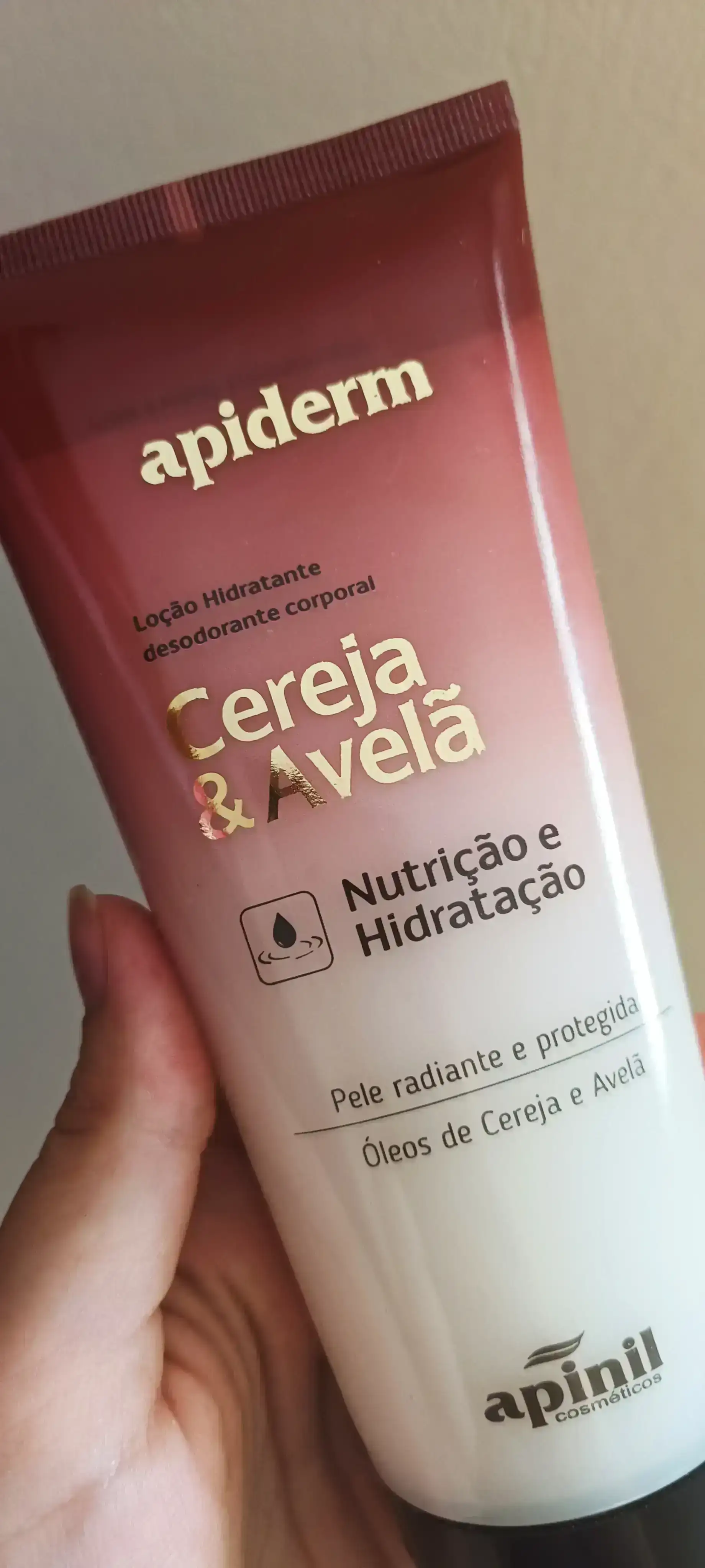 Hidratante corporal Cereja e Avelã 