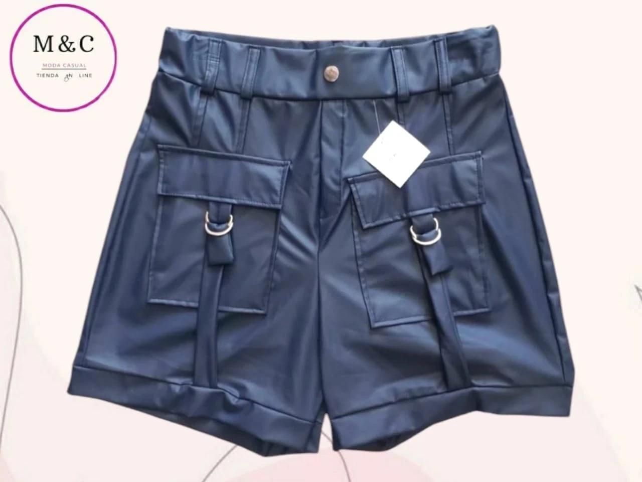 Short de vinipiel