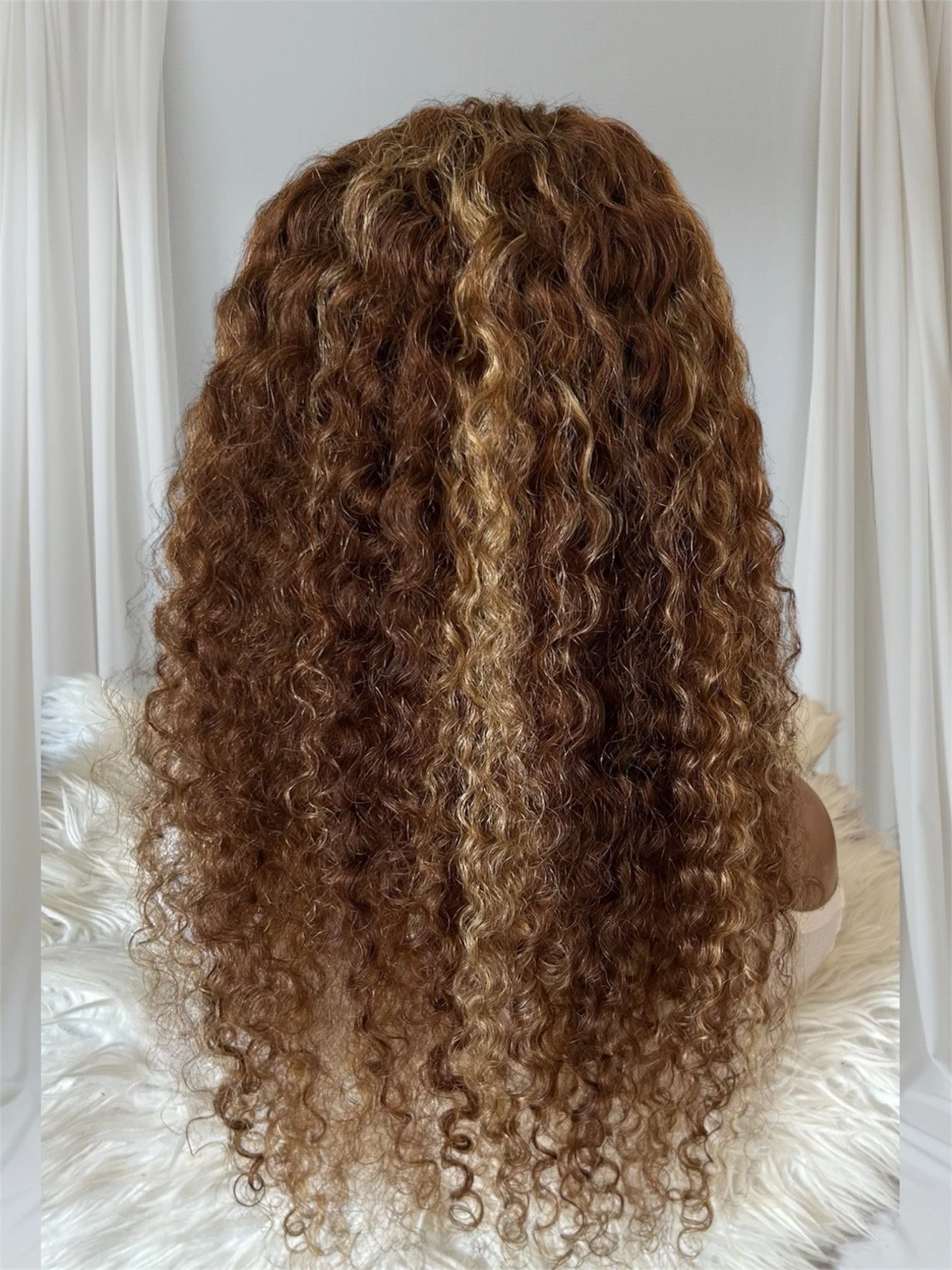 Peluca kinky curly de 22 pulgadas, cabello humano, frontal lace 13x4  4