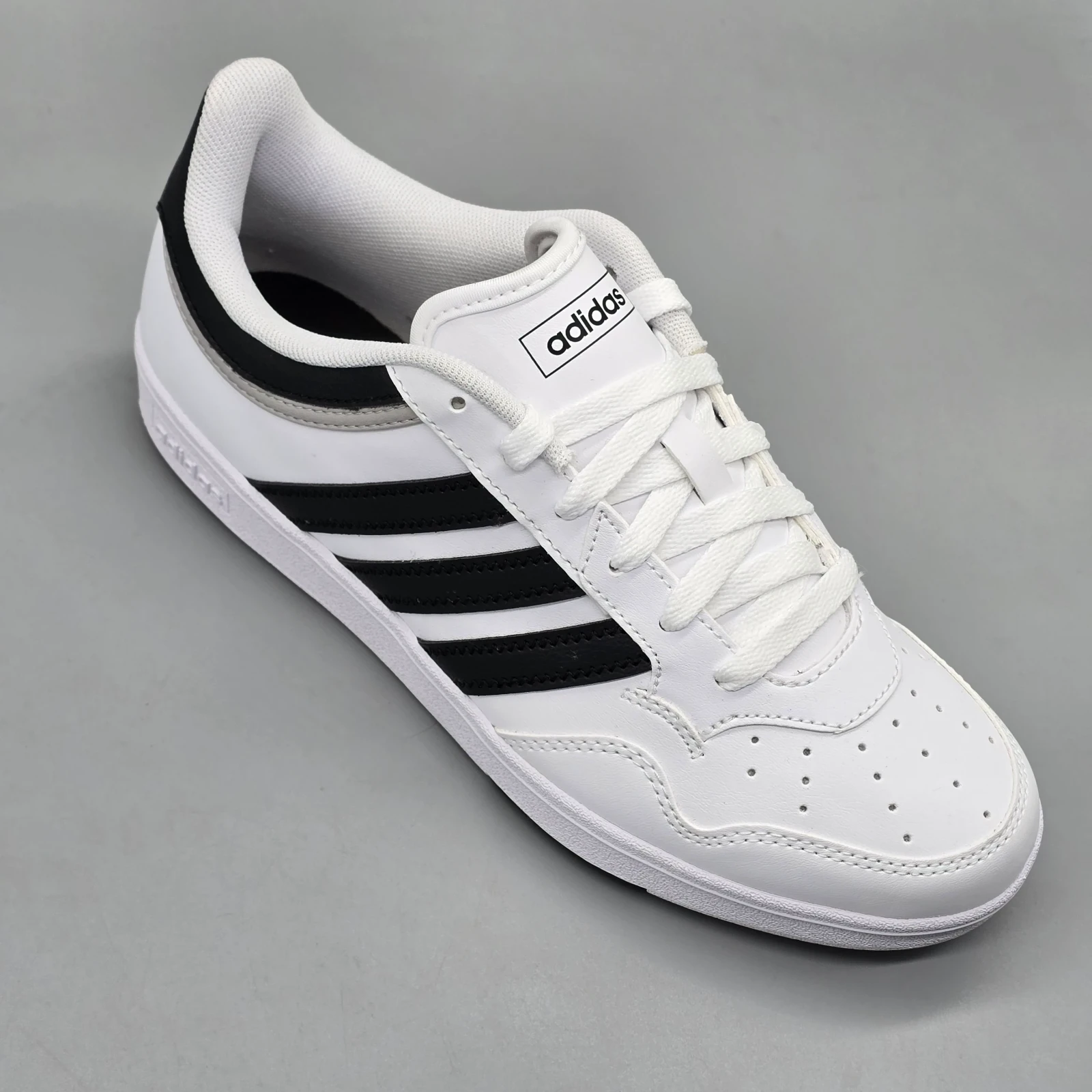 ADIDAS HOOPS 4.0 4