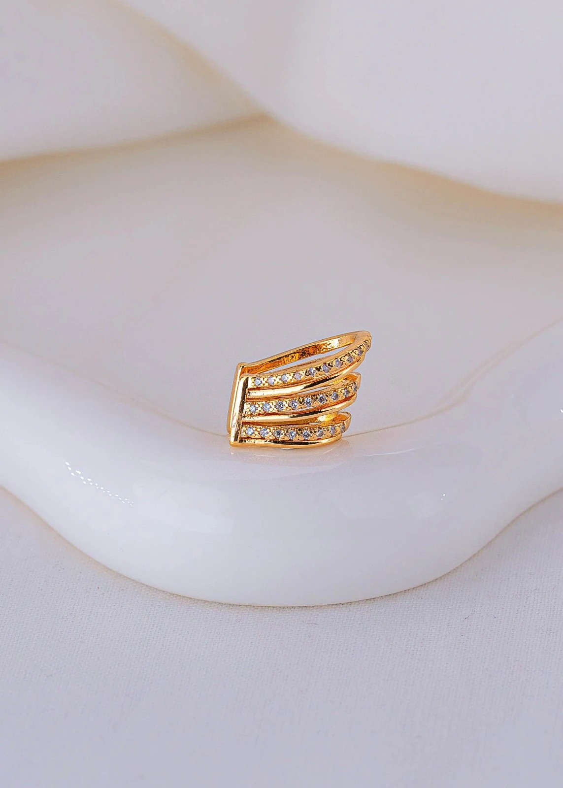 Ear Cuff Ascenda Dorado  2