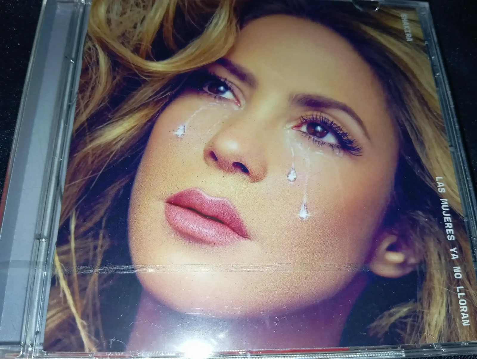 Shakira - Las Mujeres Ya No LLoran (EU.)