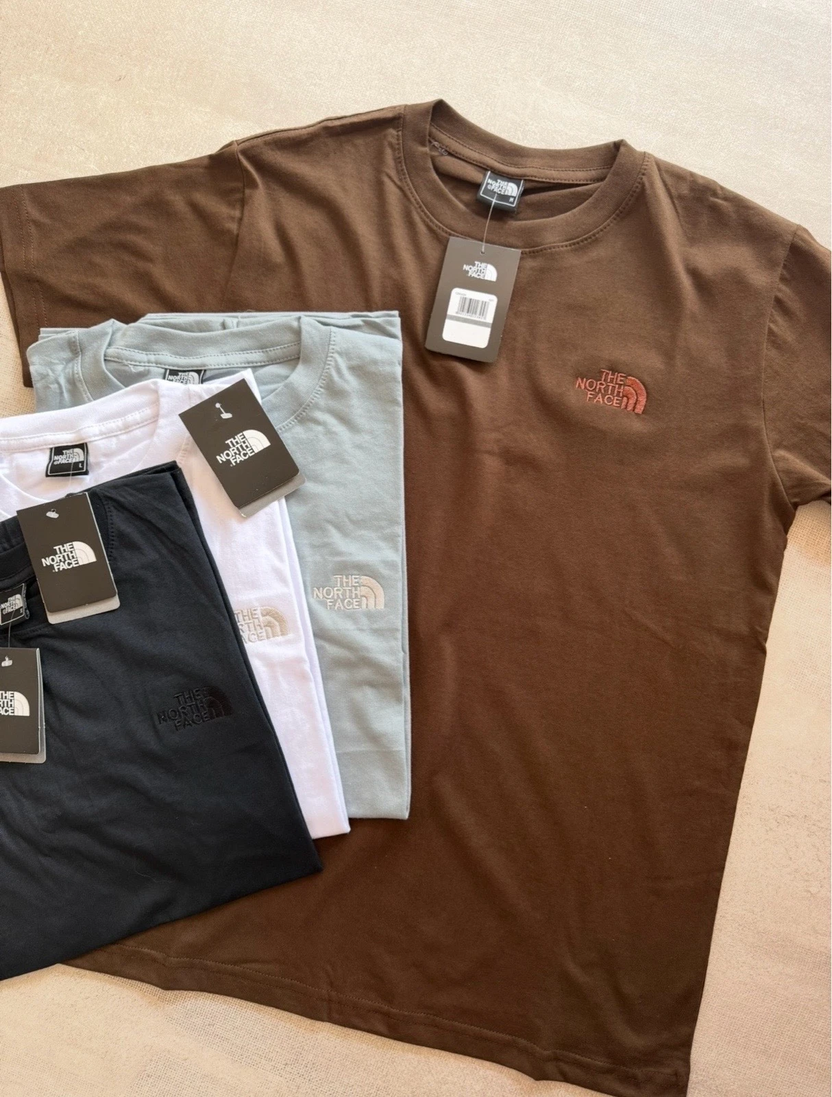 REMERAS NORT BORDADAS 