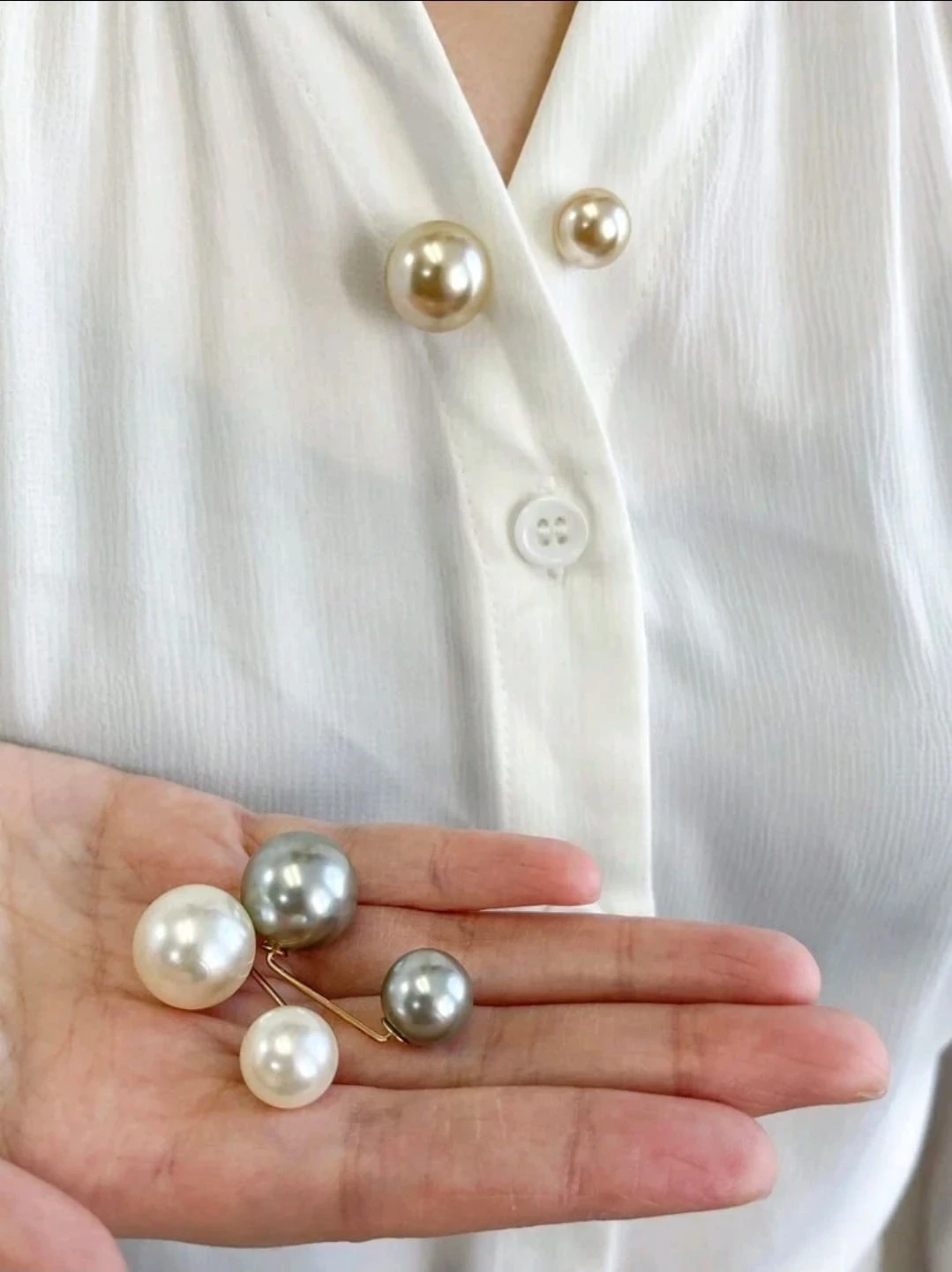 Accesorias decorada con perlas