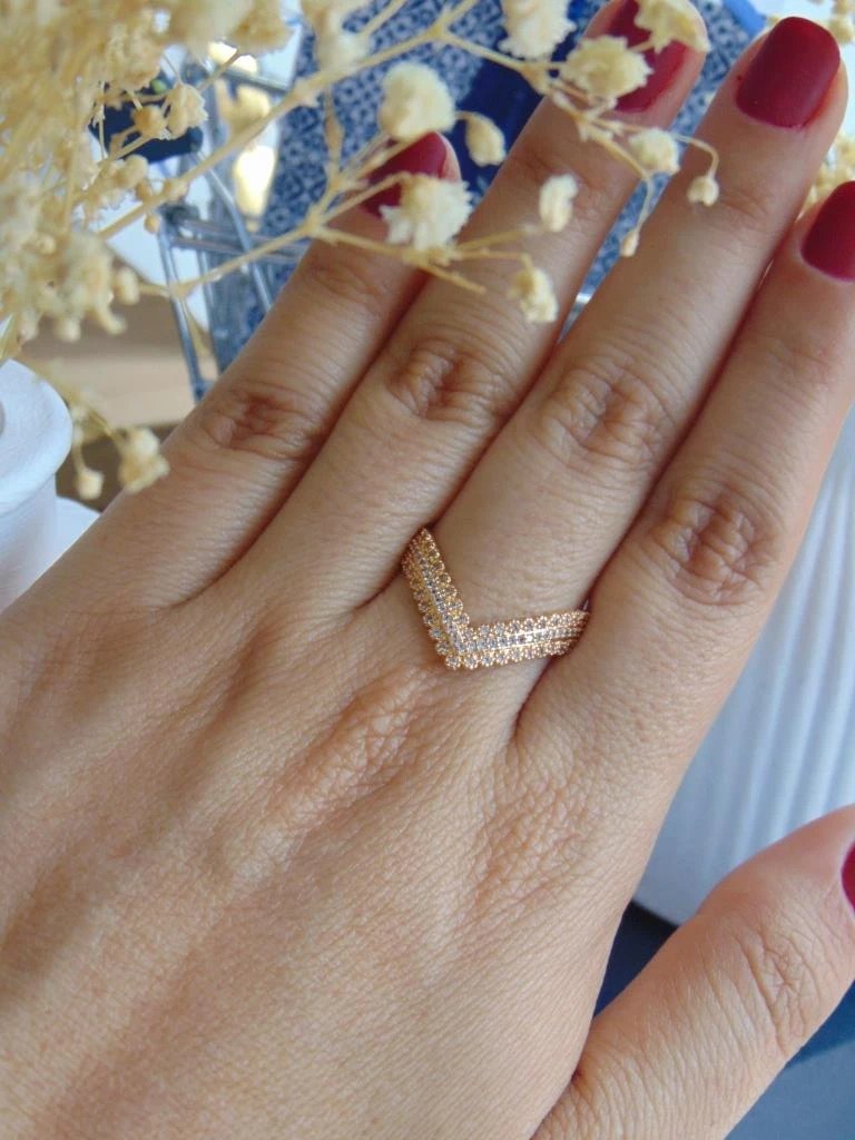 ANILLO ACERO DOR PICO CONTORNO DEDO MICROCIRCONES BLANCOS