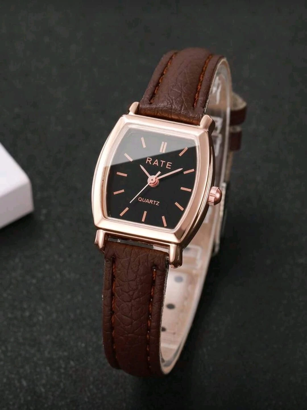 Reloj elegante  4