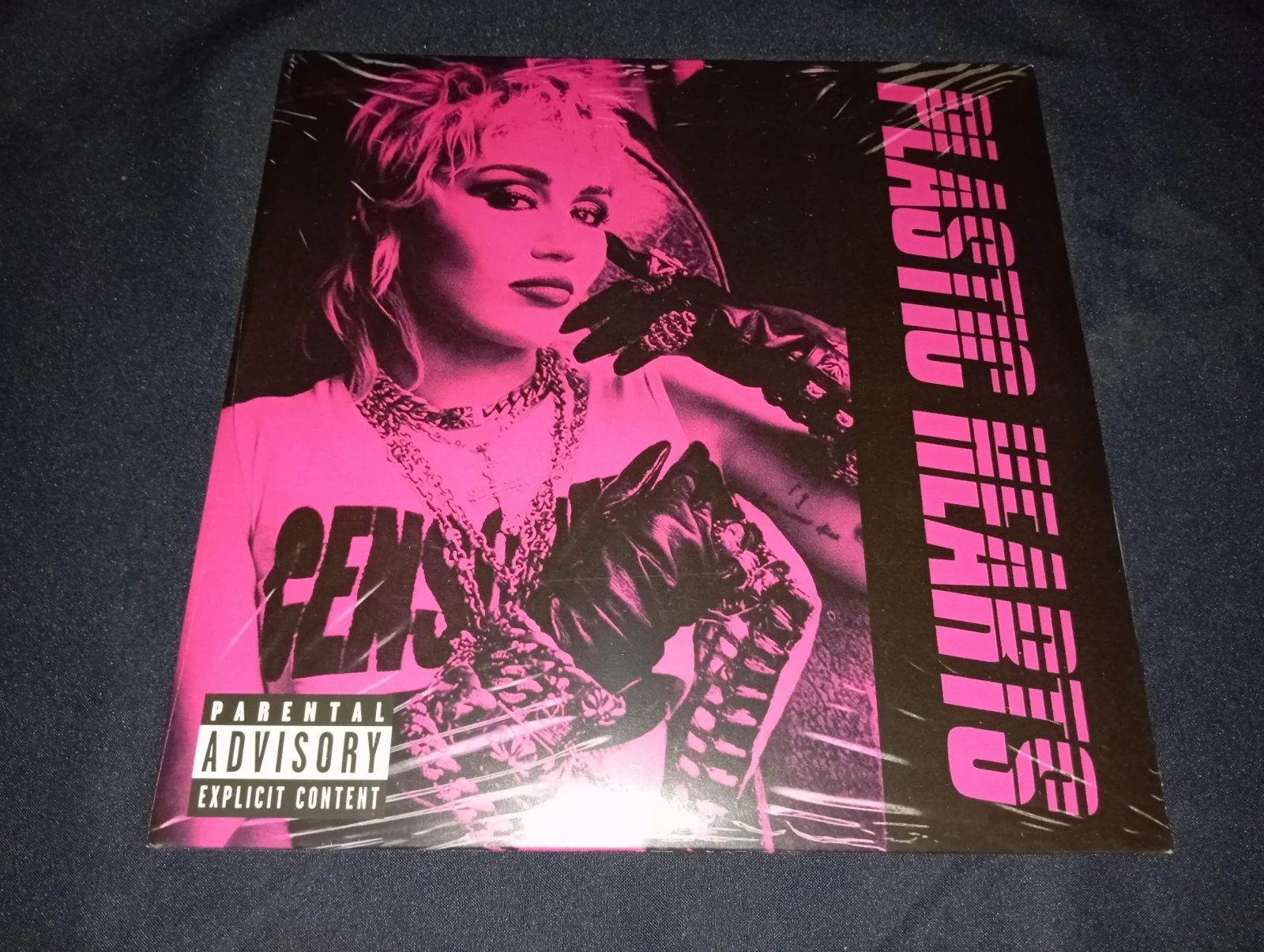 Miley Cyrus - Plastic Hearts (2 VINILOS GATEFOLD)(U.S.A.)