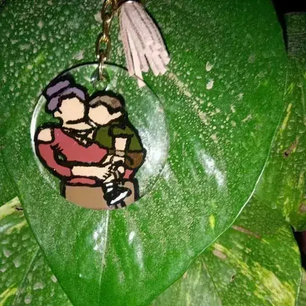 Llavero acrilico pintado a mano