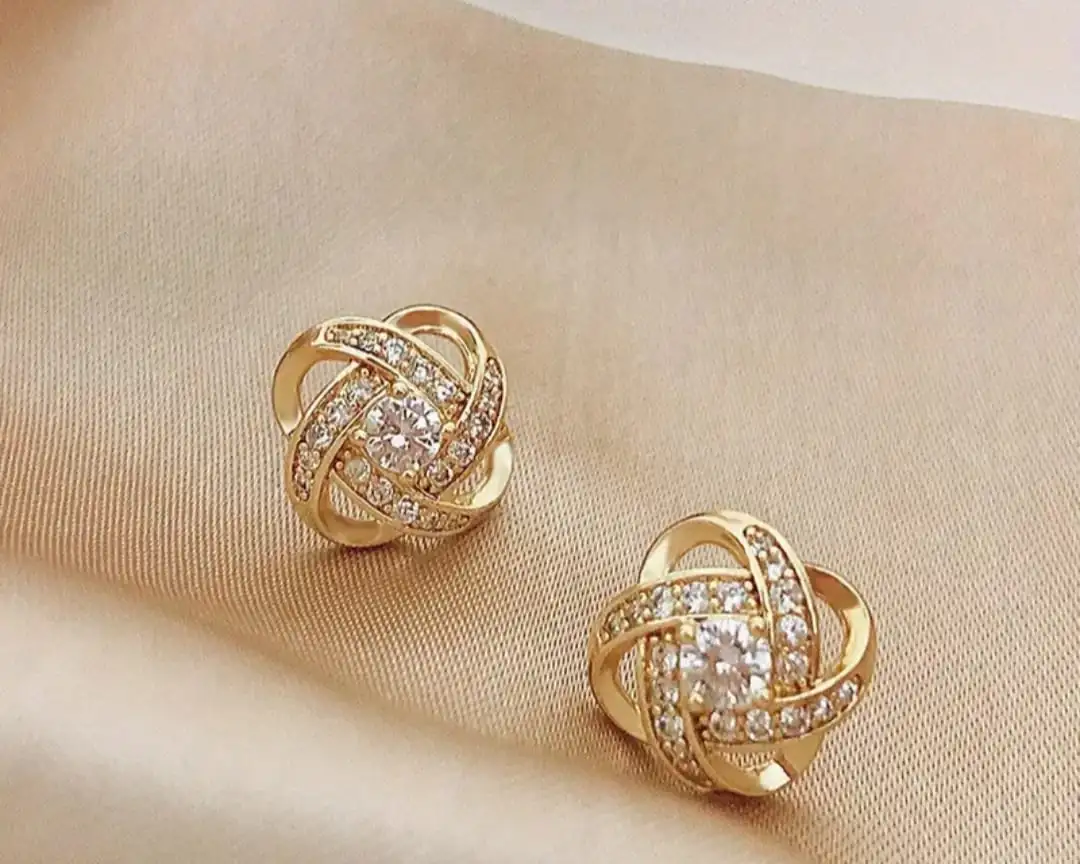 Aretes dorados