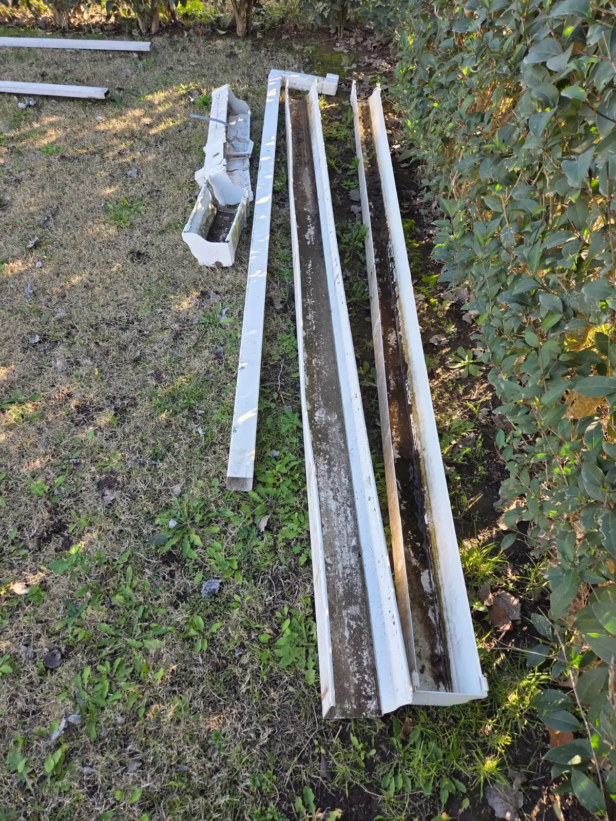 Canaleta con caño de bajada  pvc 15 metros todo 2