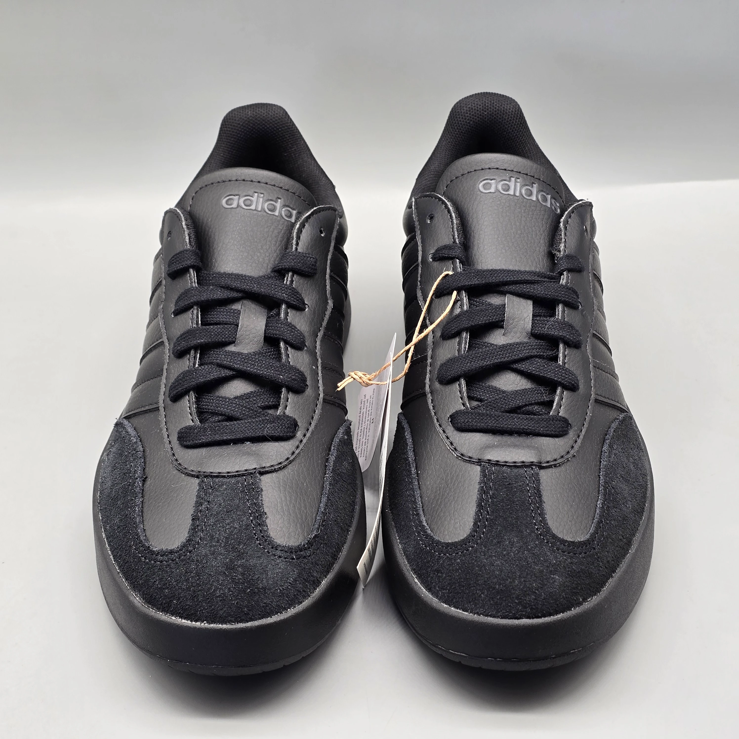 TENIS ADIDAS BARREDA 5