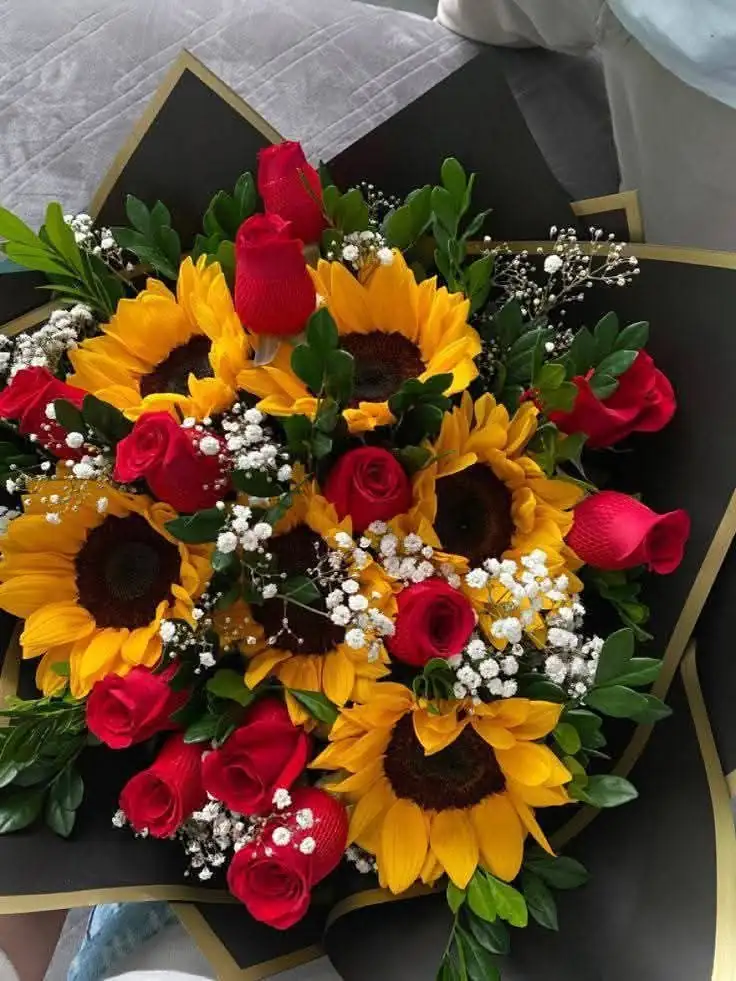 RAMO BUCHON GIRASOL ROSAS