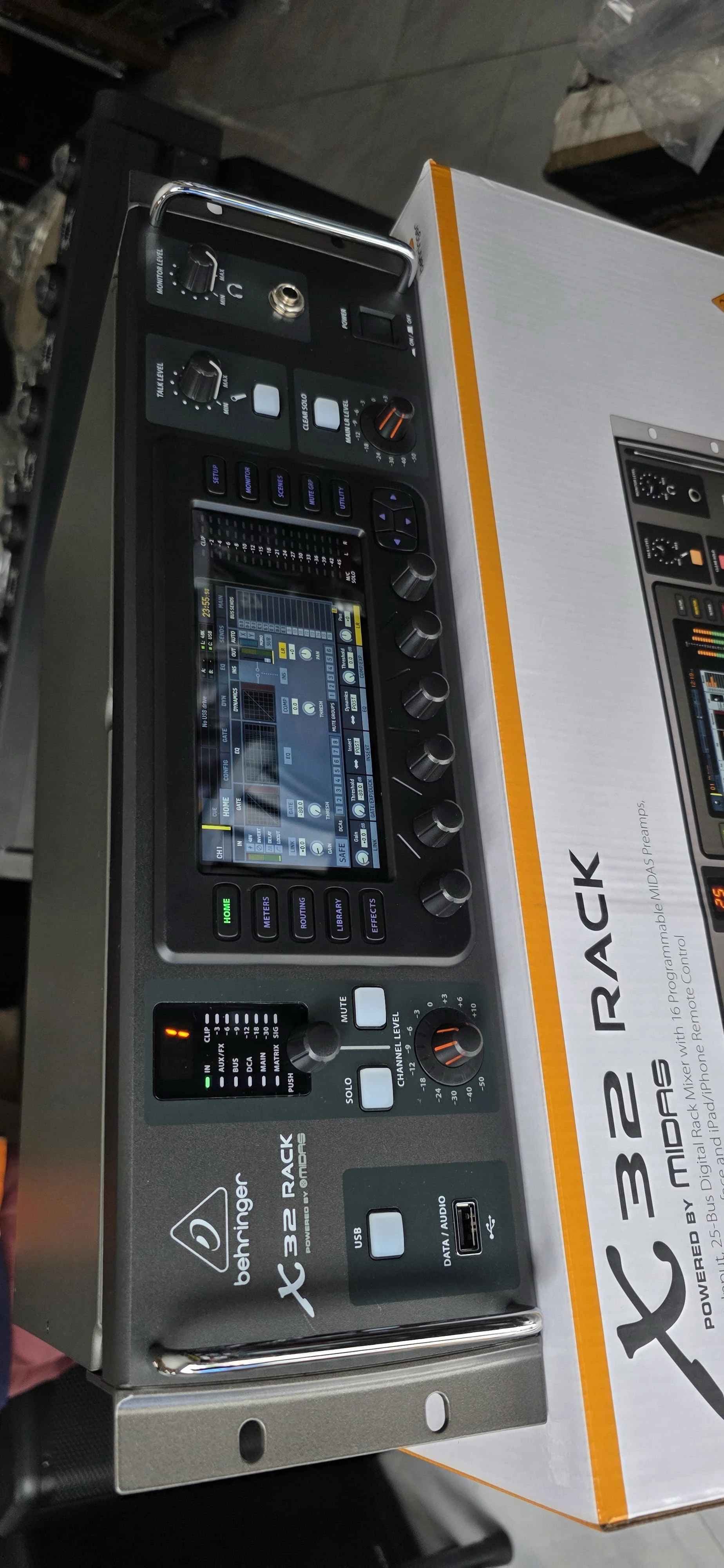 CONSOLA BEHRINGER DIGITAL X32RACK 3
