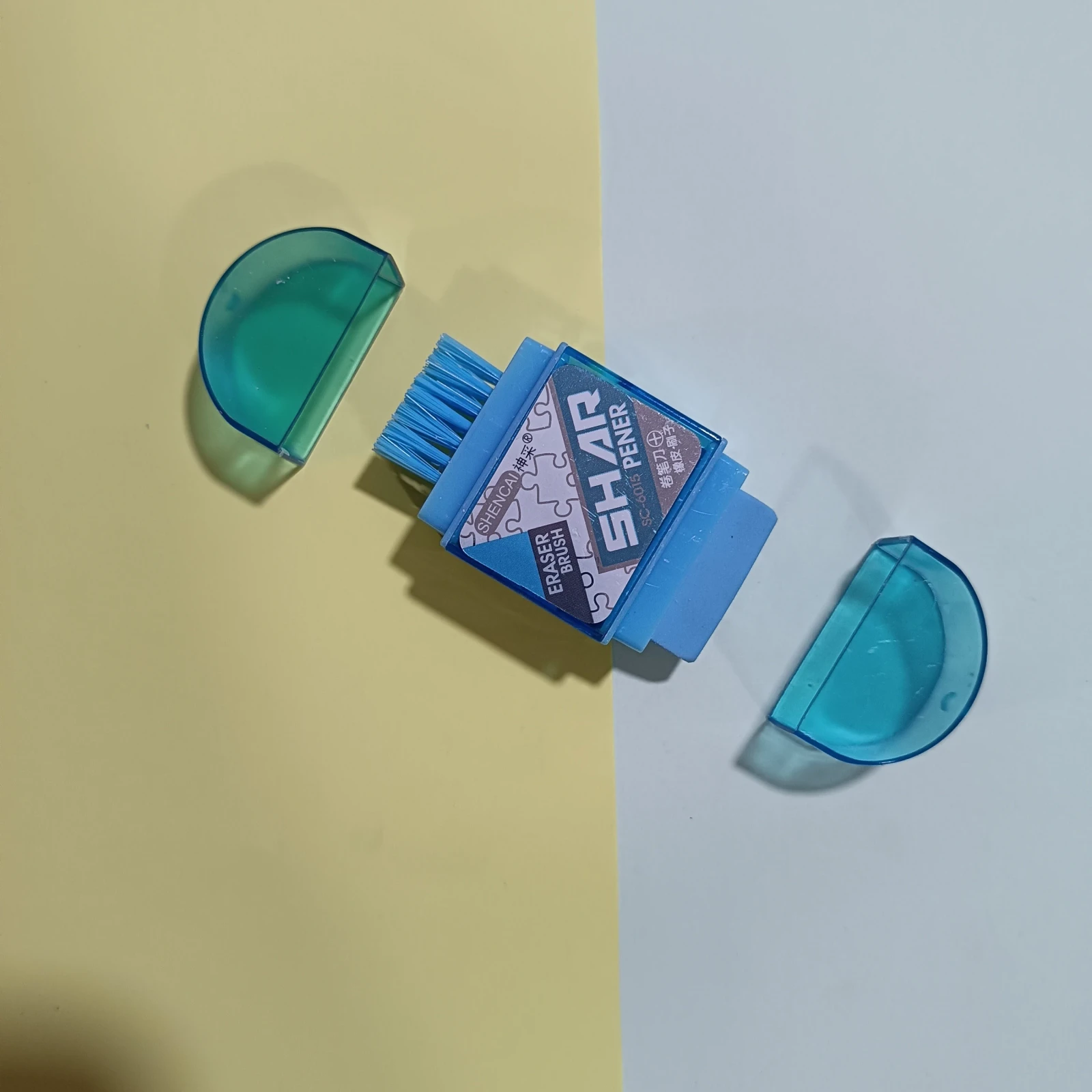 SACAPUNTA + ESCOBILLA + BORRADOR  2