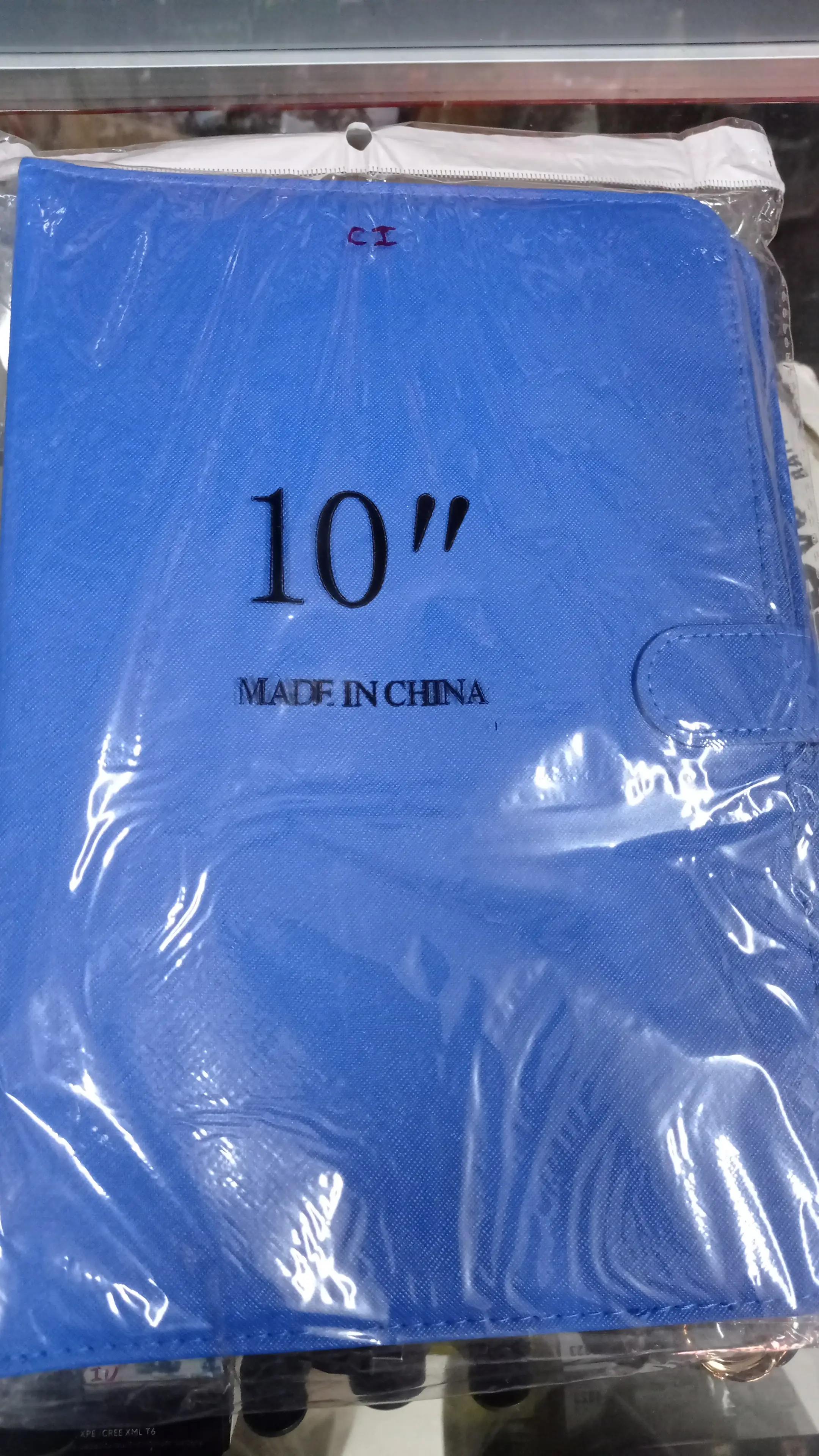 Funda para tablet con teclado 10" 2