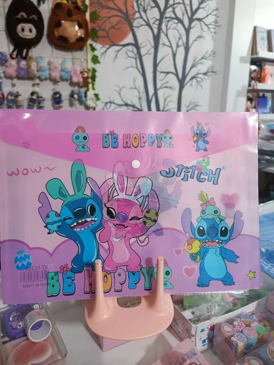 Carpeta tipo sobre. STITCH. Mas regalo.