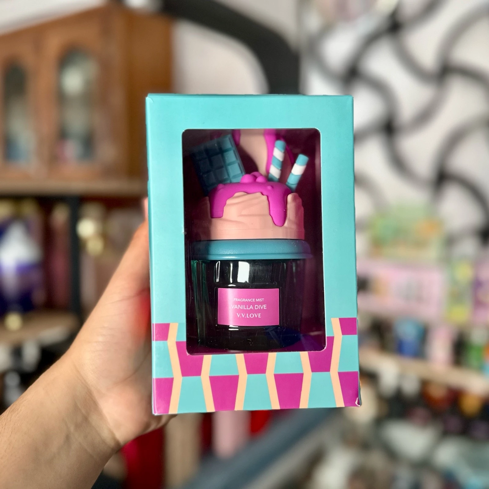 Nacional - Vanilla Dive de VV LOVE 250ml Body Mist - Unisex 2