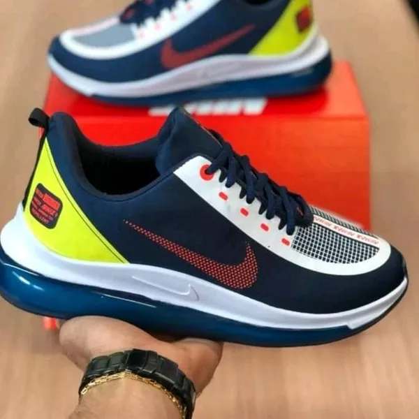 Nike  4