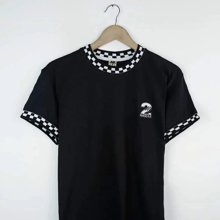 Camiseta negra 2 tone 