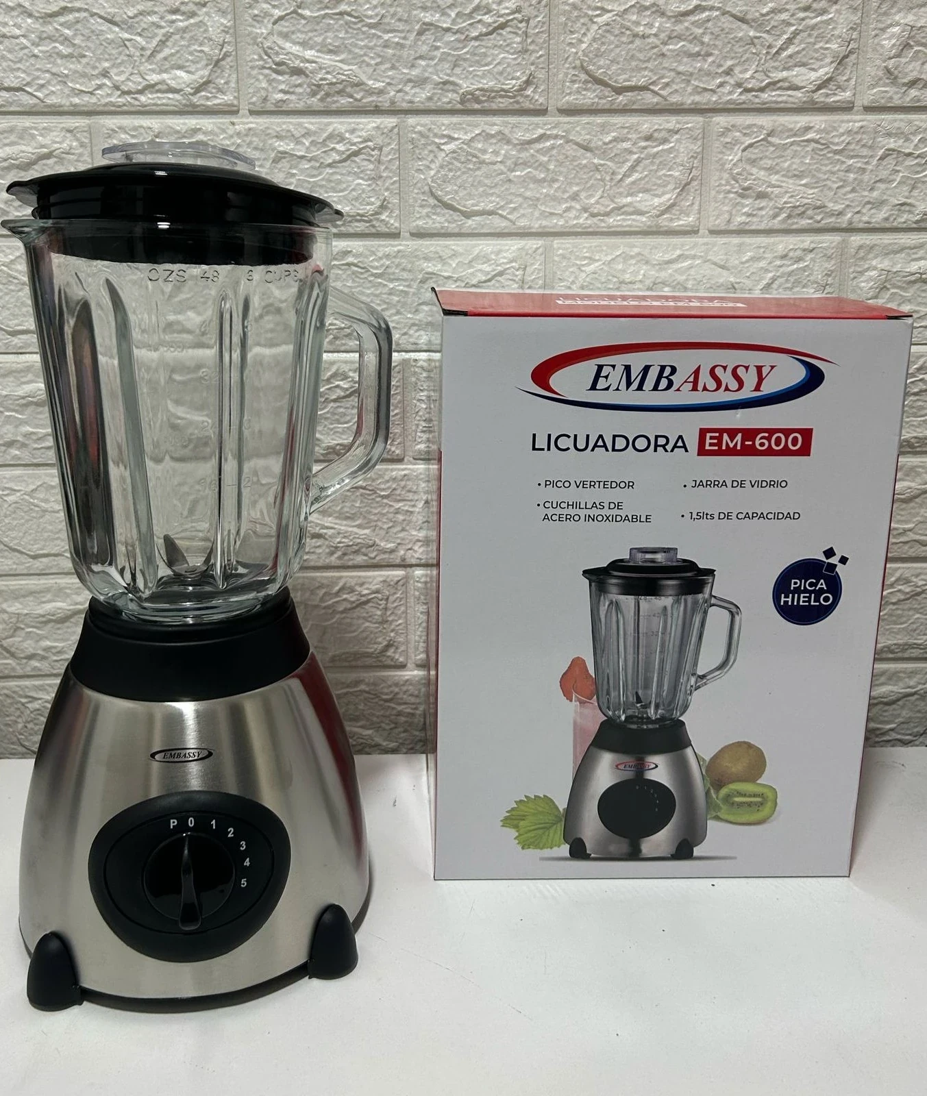 LICUADORA EMBASSY 1,5LTS 600W 