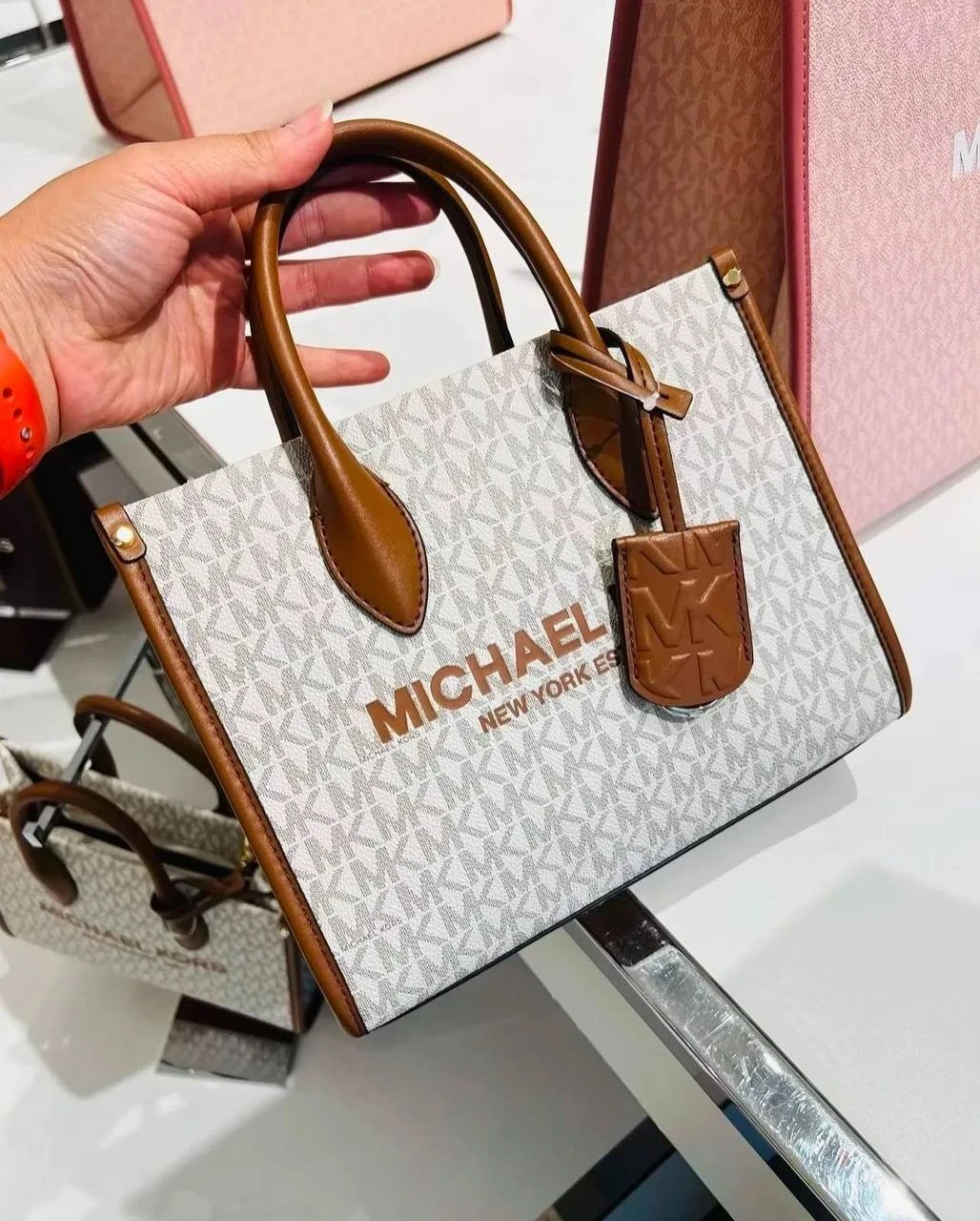 Michael Kors 1.1 ( buena calidad) ☺️💖