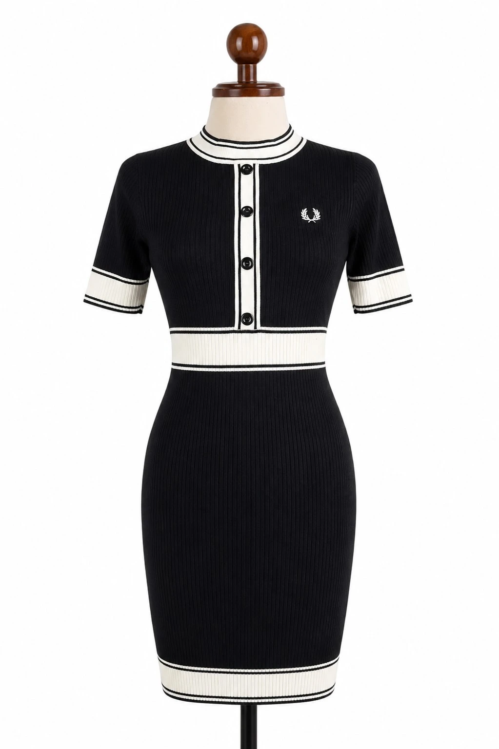 Vestido tejido en hilo negro 