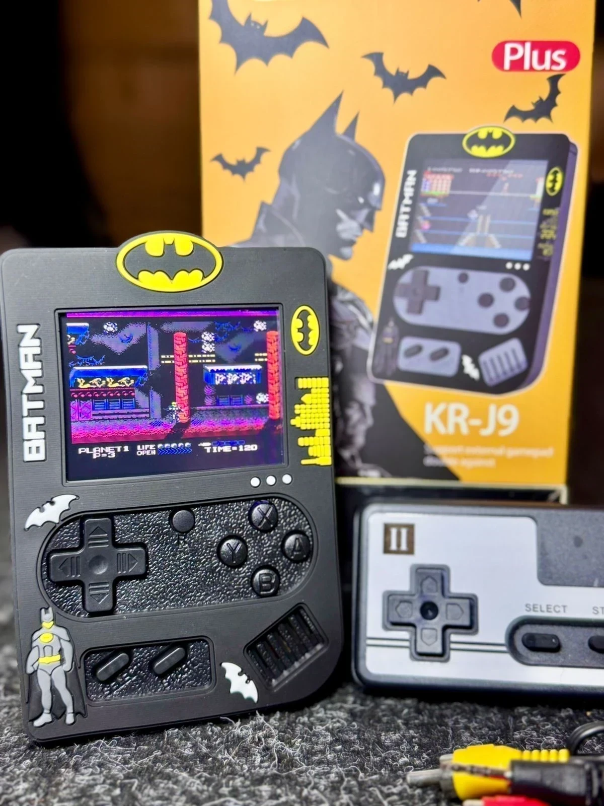 CONSOLA RETRO NINTENDO 500 JUEGOS EN 1 - INCLUYE CONTROL, CARGADOR Y CABLE  6
