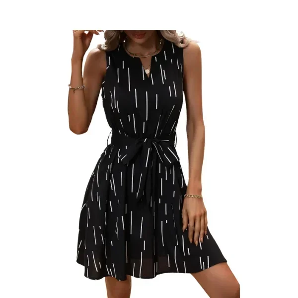 Vestido con cinturón con estampado de rayas