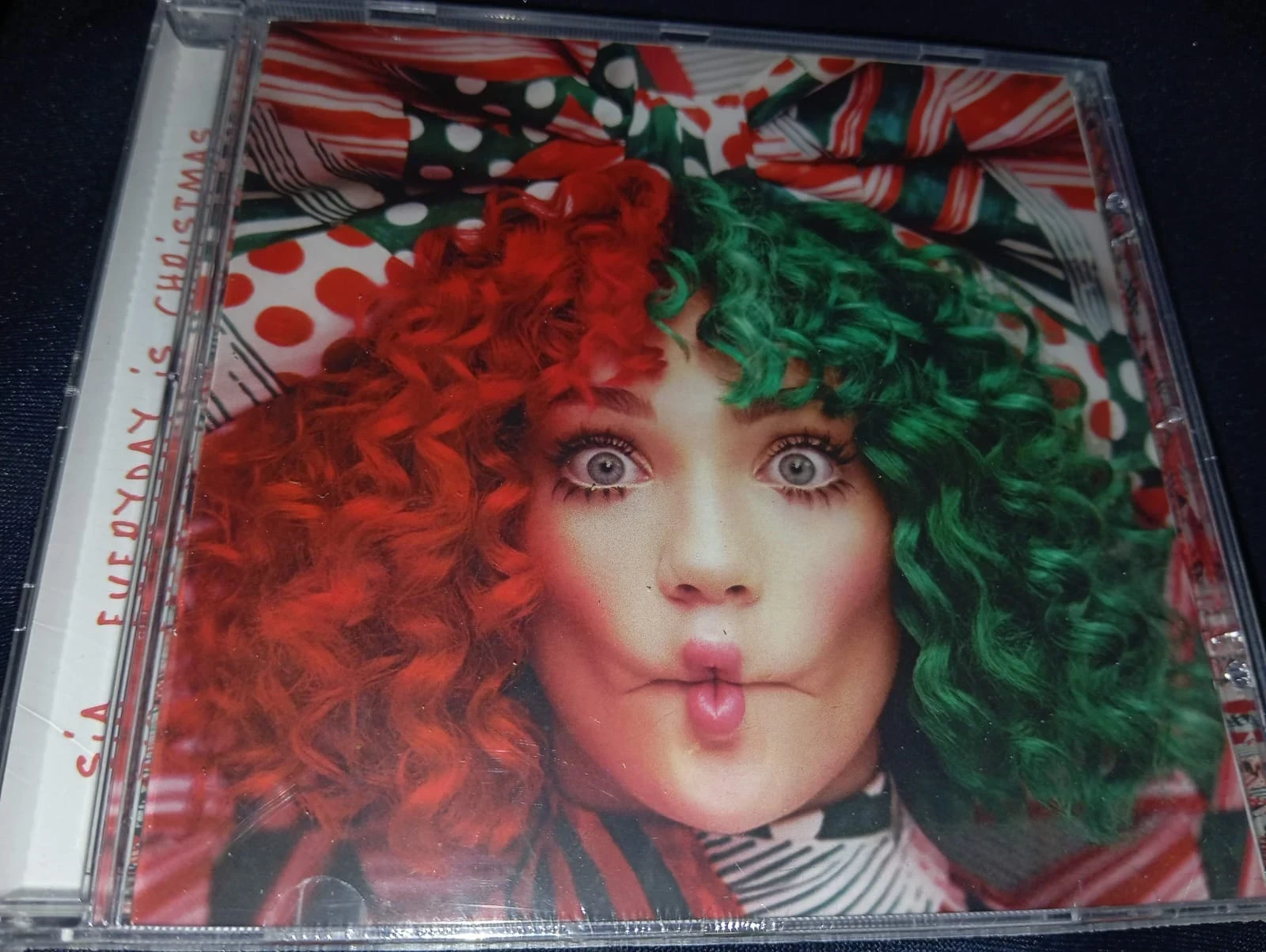 Sia - Everyday Is Christmas (ARGENTINA)