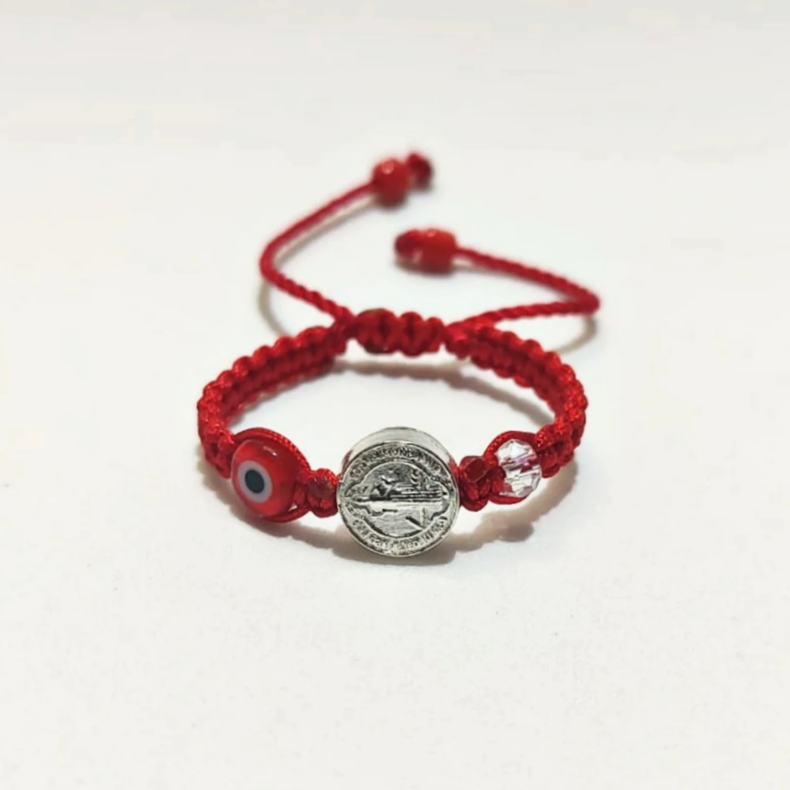 Pulsera Roja para Bebé de Ojo Turco y San Benito  3
