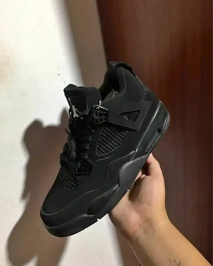 Jordan 4 Retro (hombre)