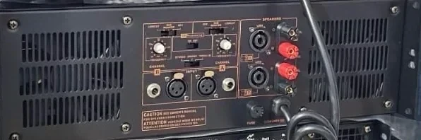  PODER PEAVEY CS-6000 POTENCIA CS-SERIE 6000W: PEDIDOS: 69442828 Descripción: - Técnica de detección de distorsión (DDT). - Interruptor selector de voltaje de línea. - 100 Hz, 24 dB/octava, cruce Linkwitz-Riley. - LED del panel frontal: DDT, señal, protección térmica y alimentación. - 3000W RMS por canal a 2 OHMIOS. - 1850W RMS por canal a 4 OHMIOS - 1050W RMS por canal a 8 OHM 2