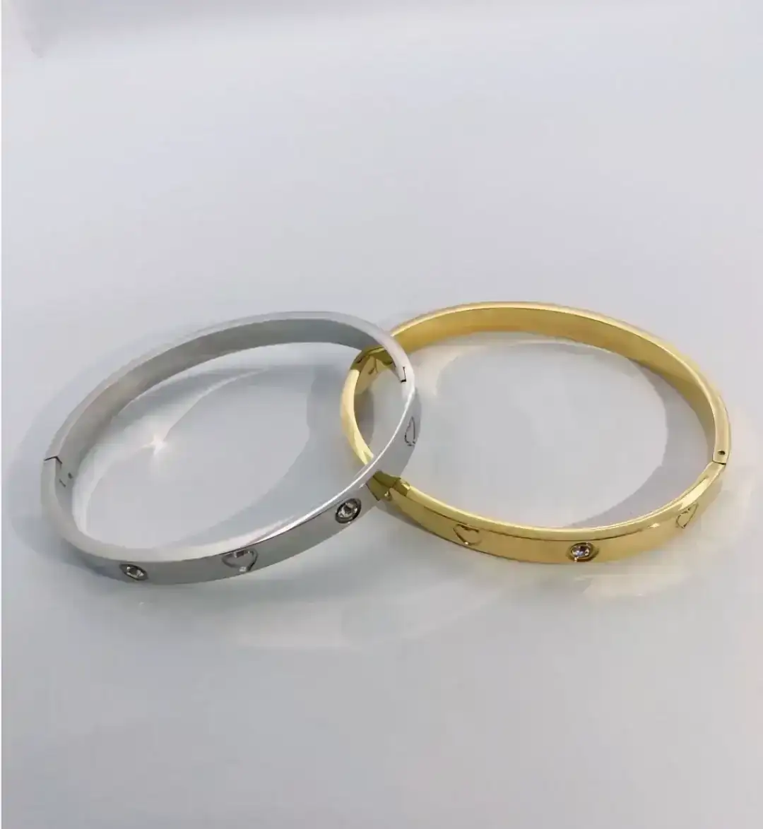 Pulsera de Brazalete  corazón 