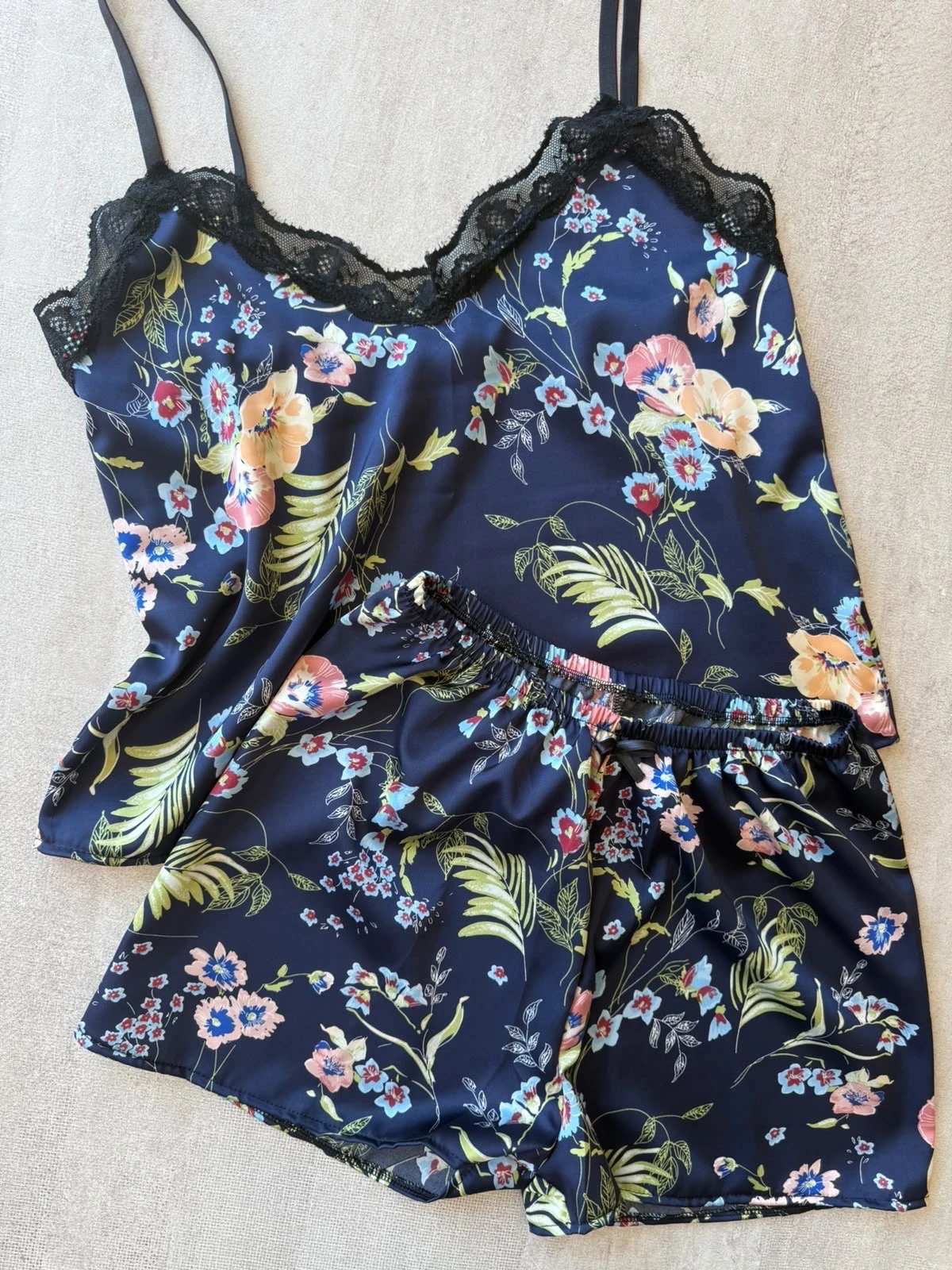 PIJAMAS DE SATEN 
