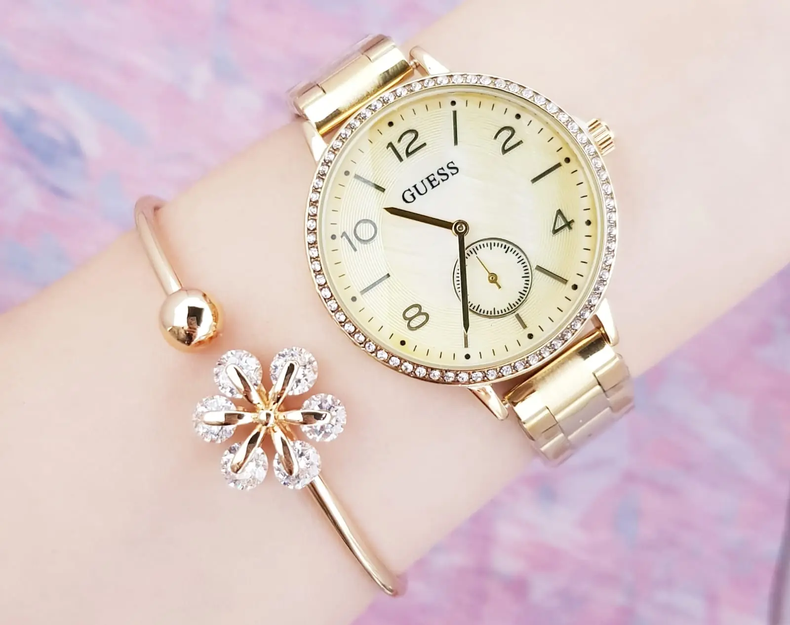 GUESS #newcollection