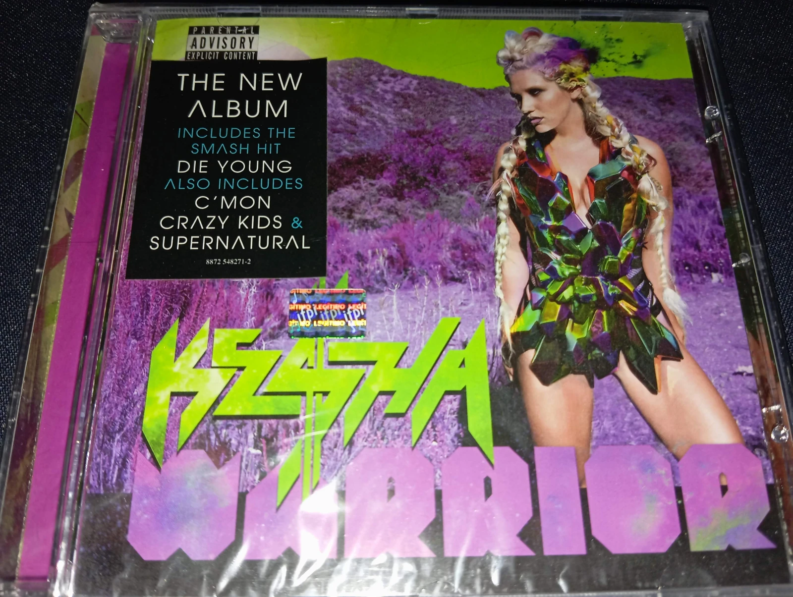 Kesha - Warrior (ARGENTINA)