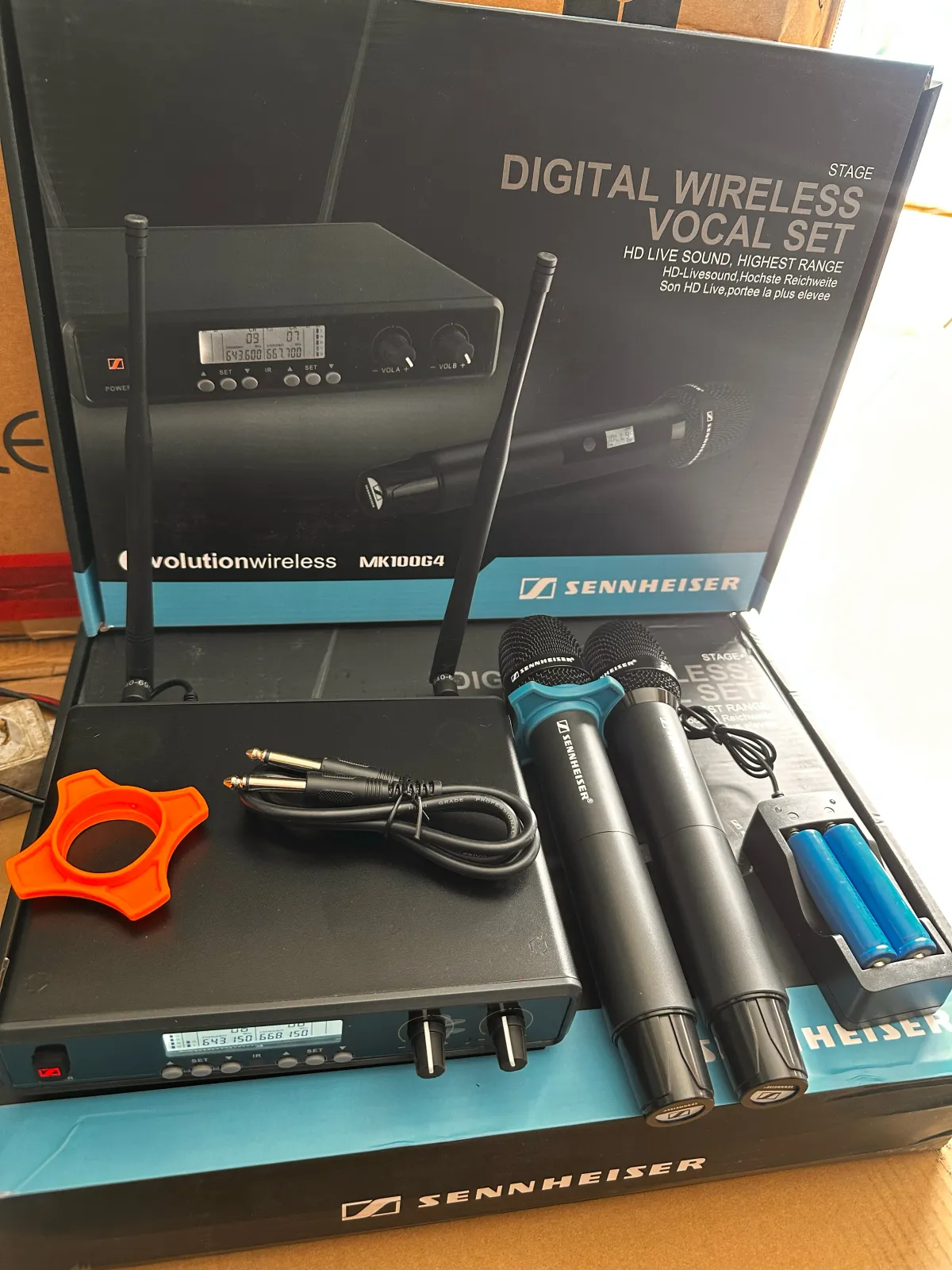 Sennheiser Evolution Wireless MK100G4.  6