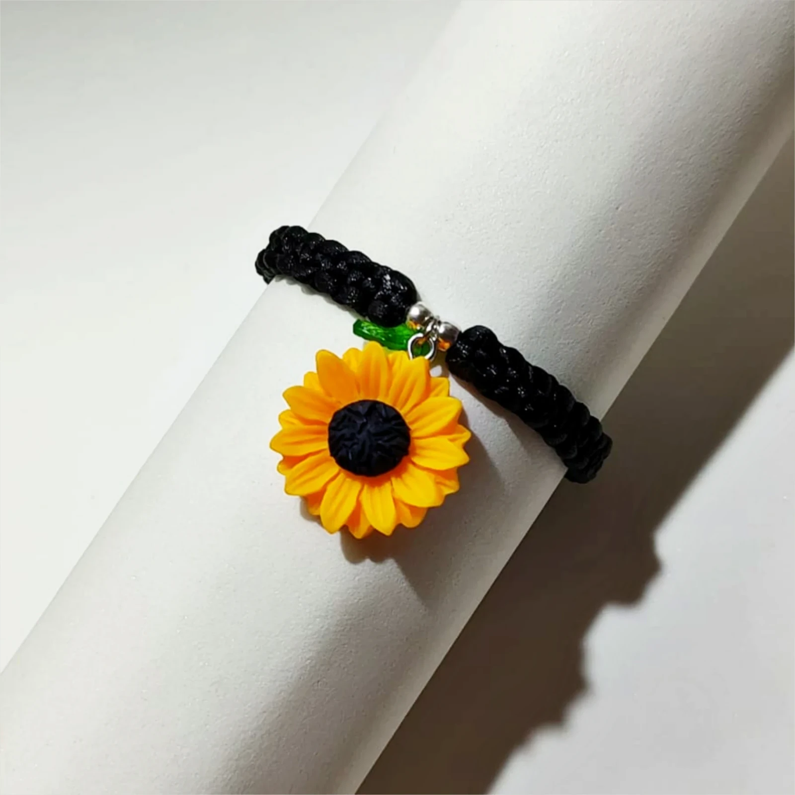 Pulsera de Girasol Tejida 2