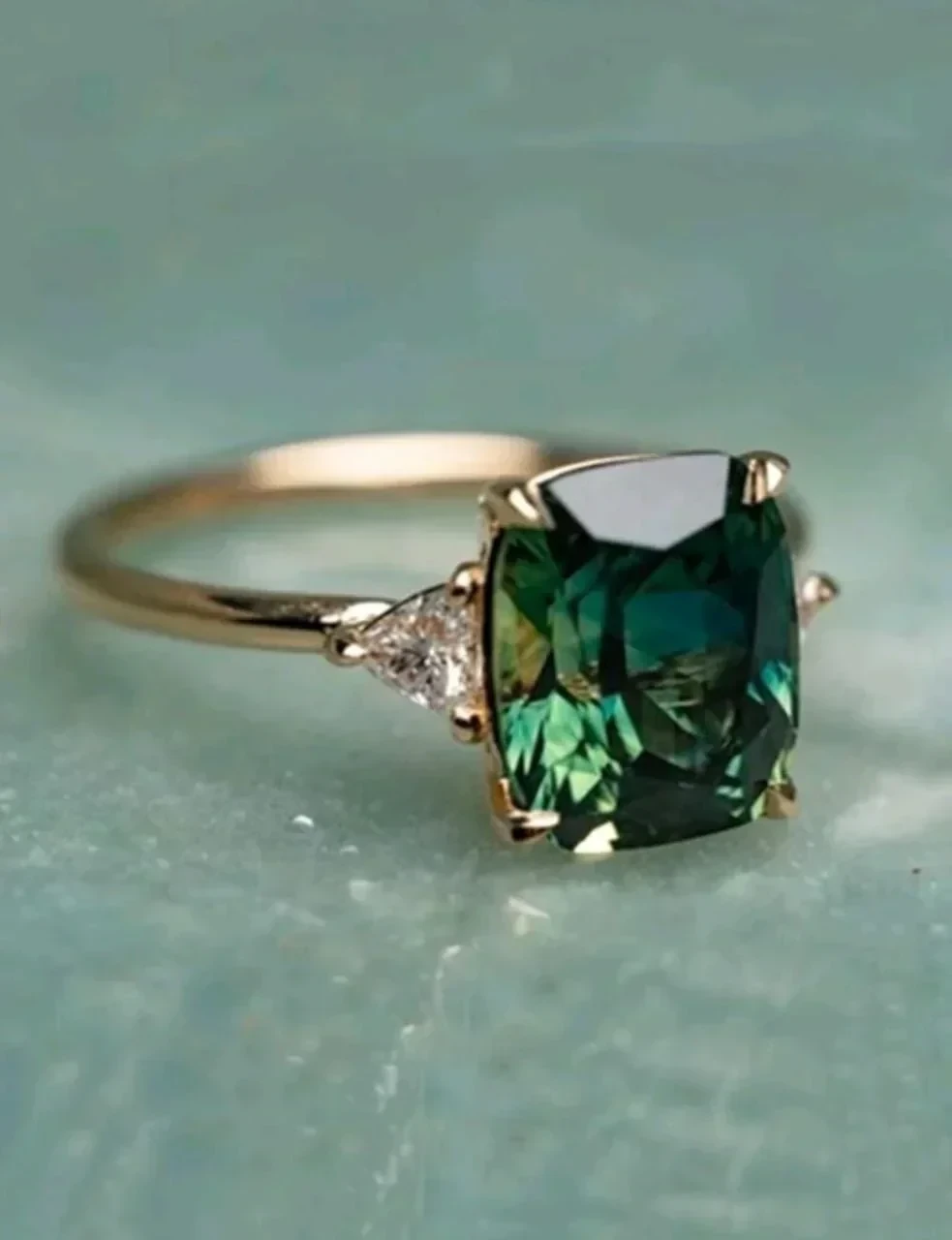 Anillo Gema 3