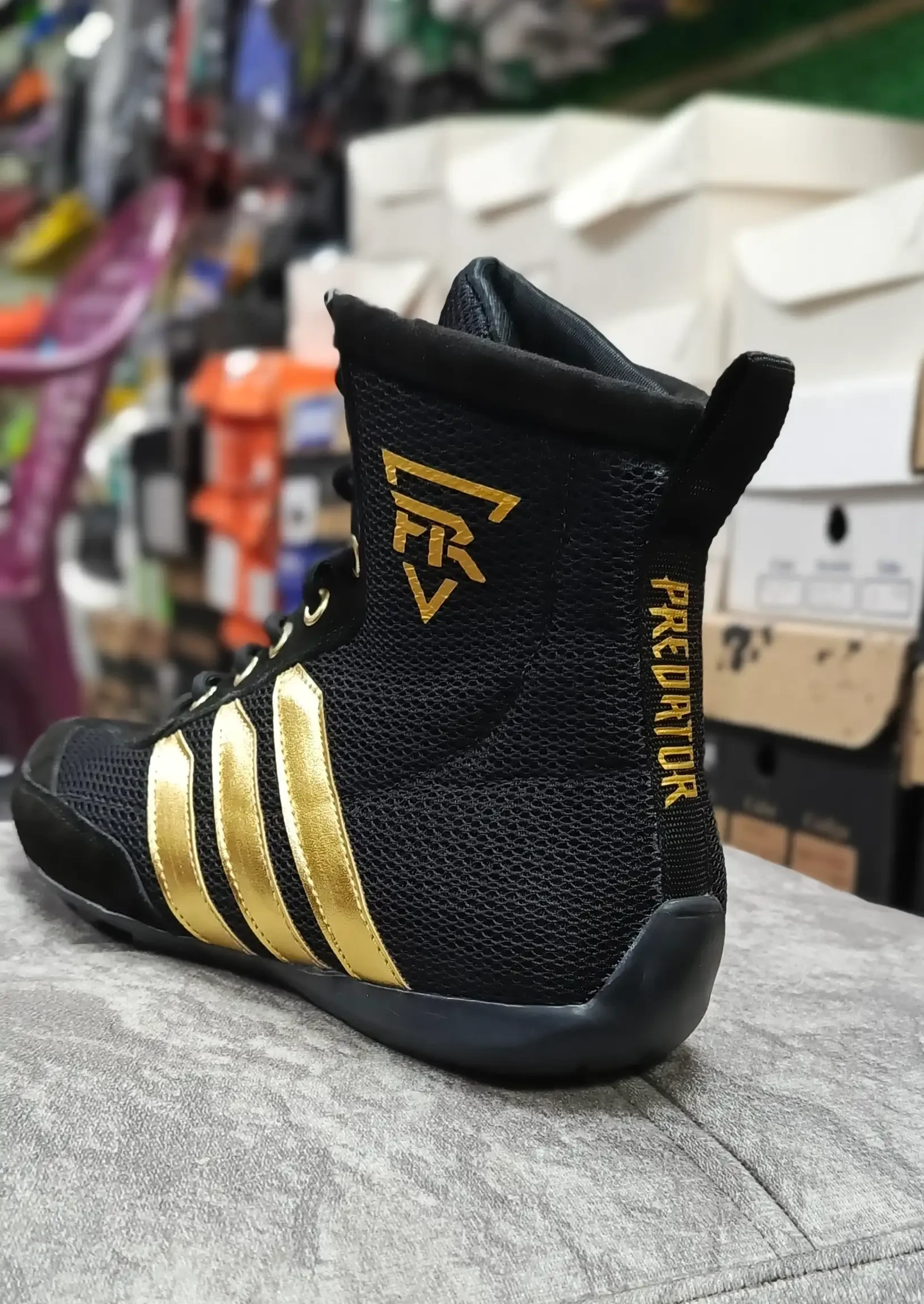 BOTA DE BOX PREDATOR Agotado 
