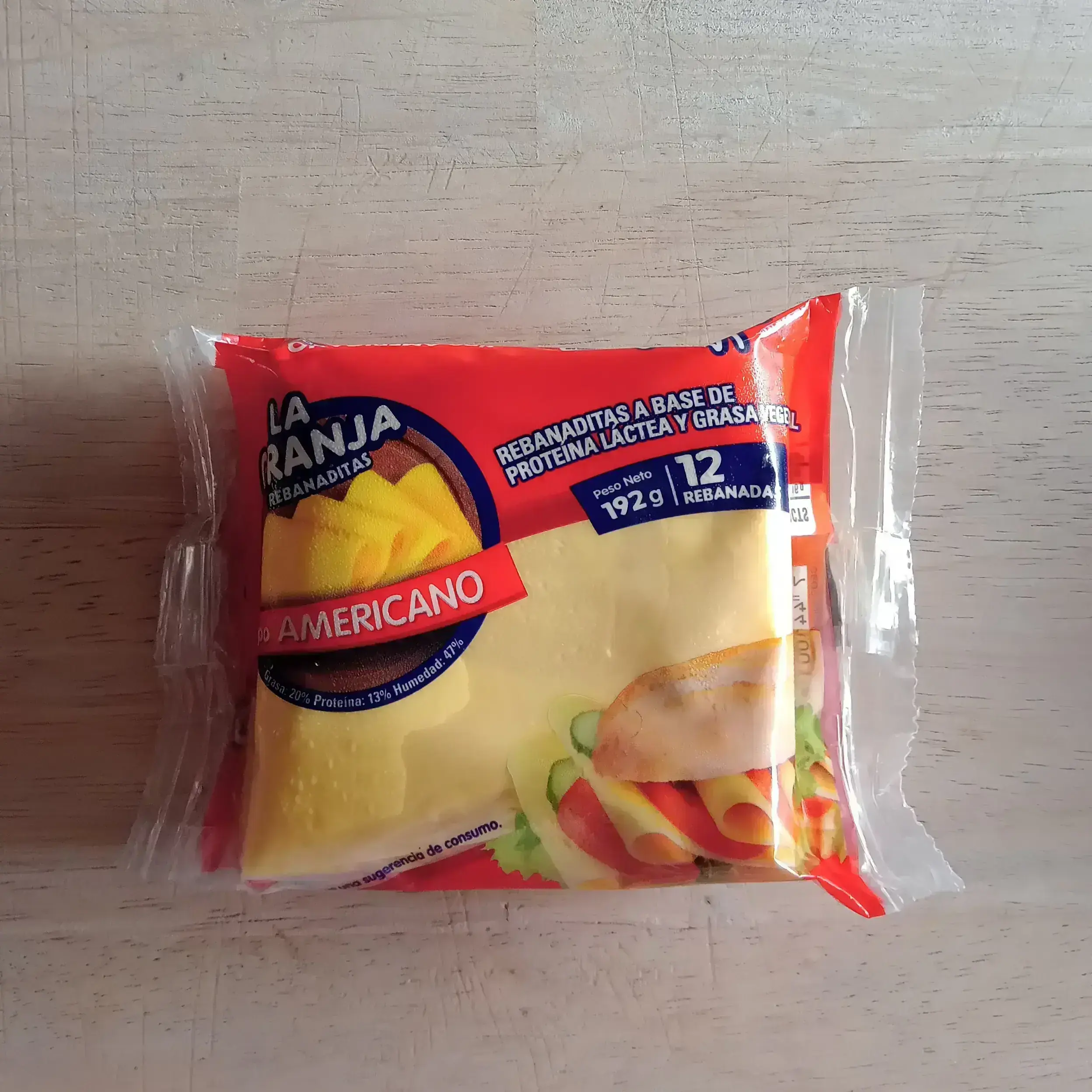 Queso tipo Americano La granja rebanaditas 12 unidades 192 g