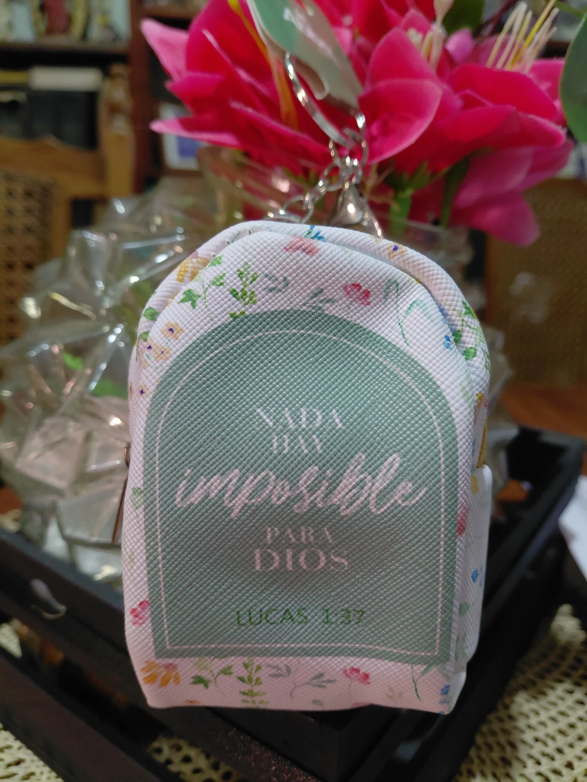 Llavero mochila Nada hay imposible 3