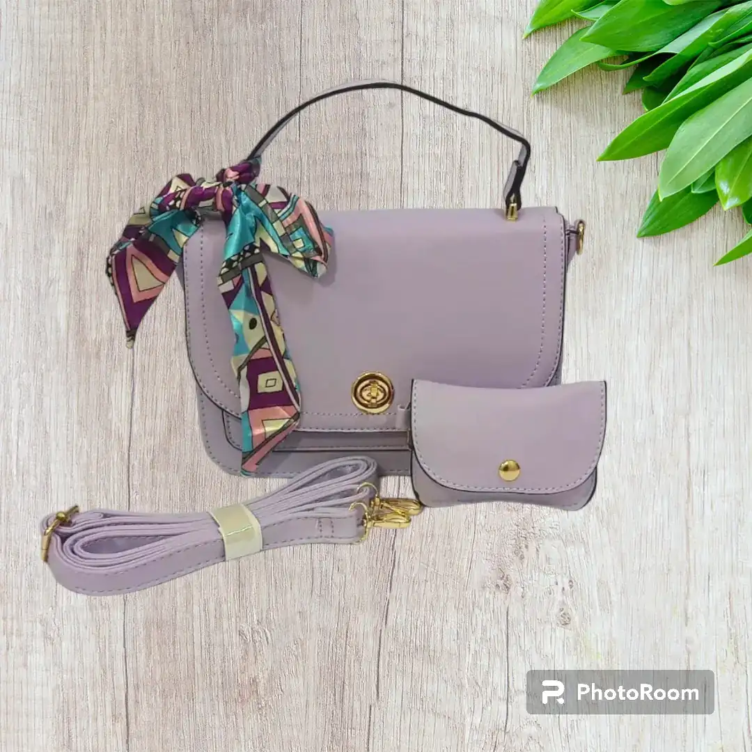 Bolso con broche