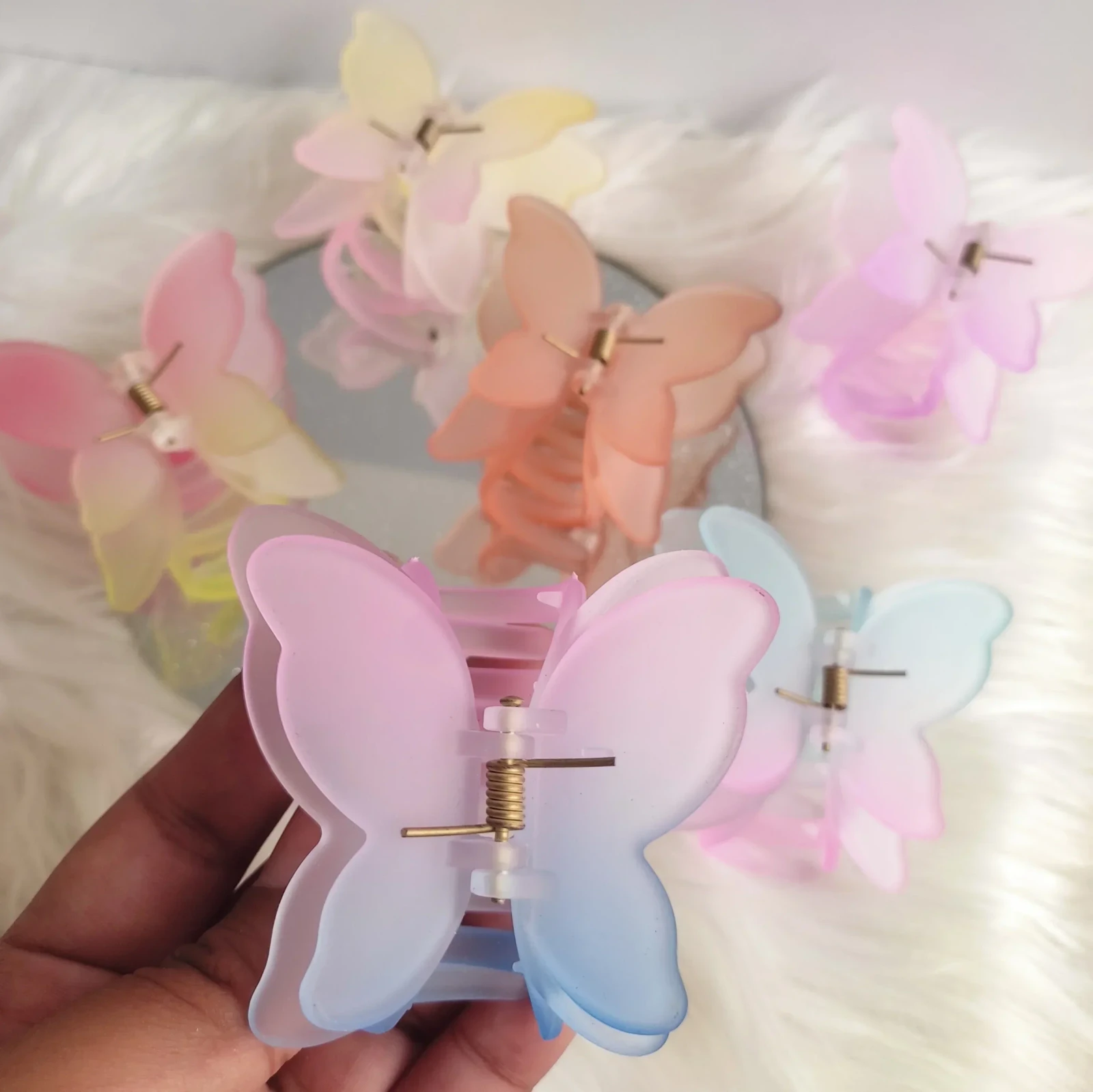 Gancho maxi mariposa degradado pastel
